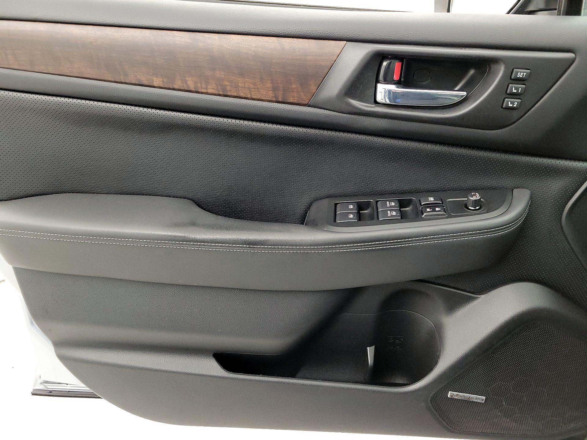 Thumbnail: 2015 Subaru Outback - 12