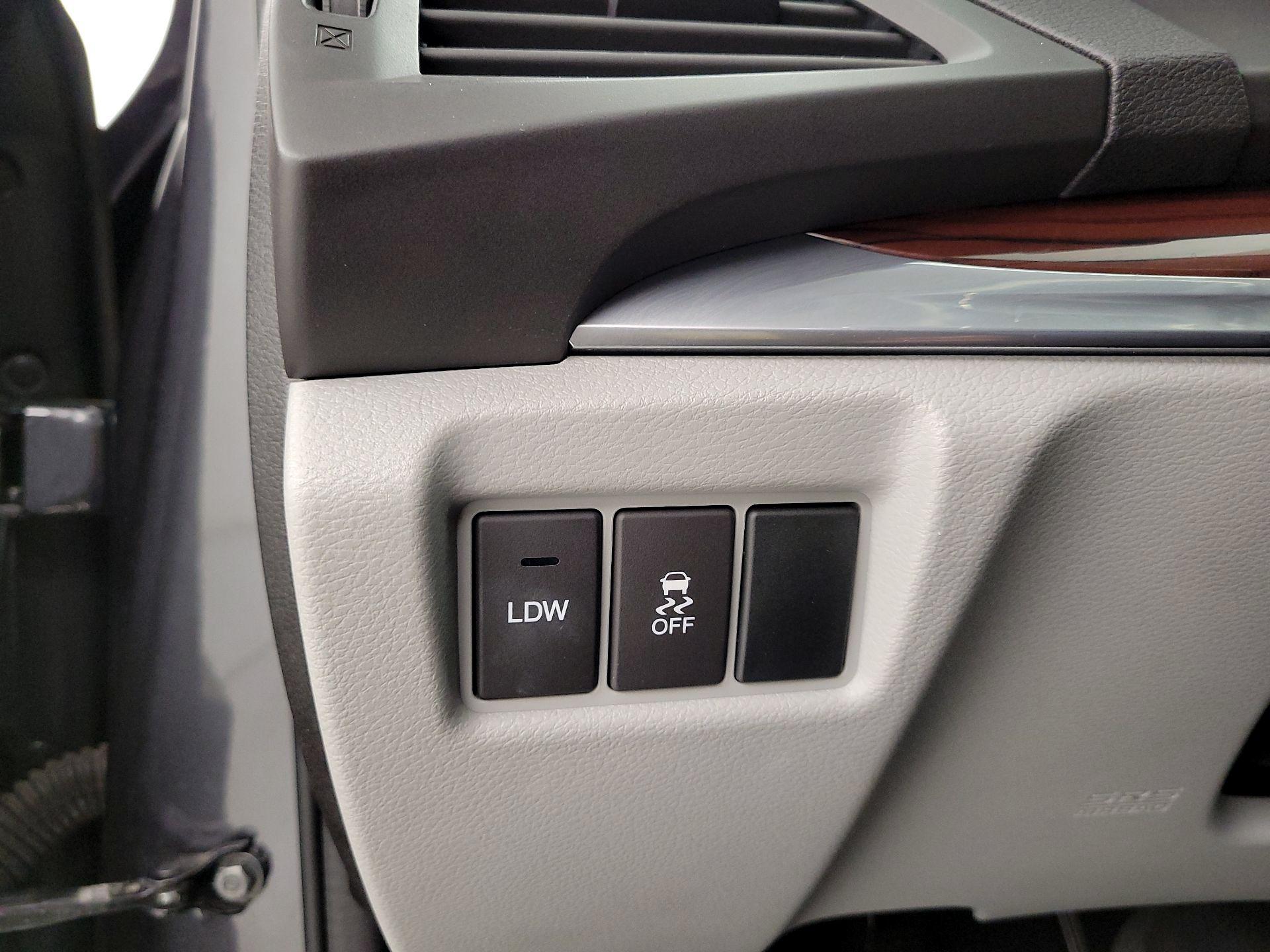 Thumbnail: 2015 Acura MDX - 13