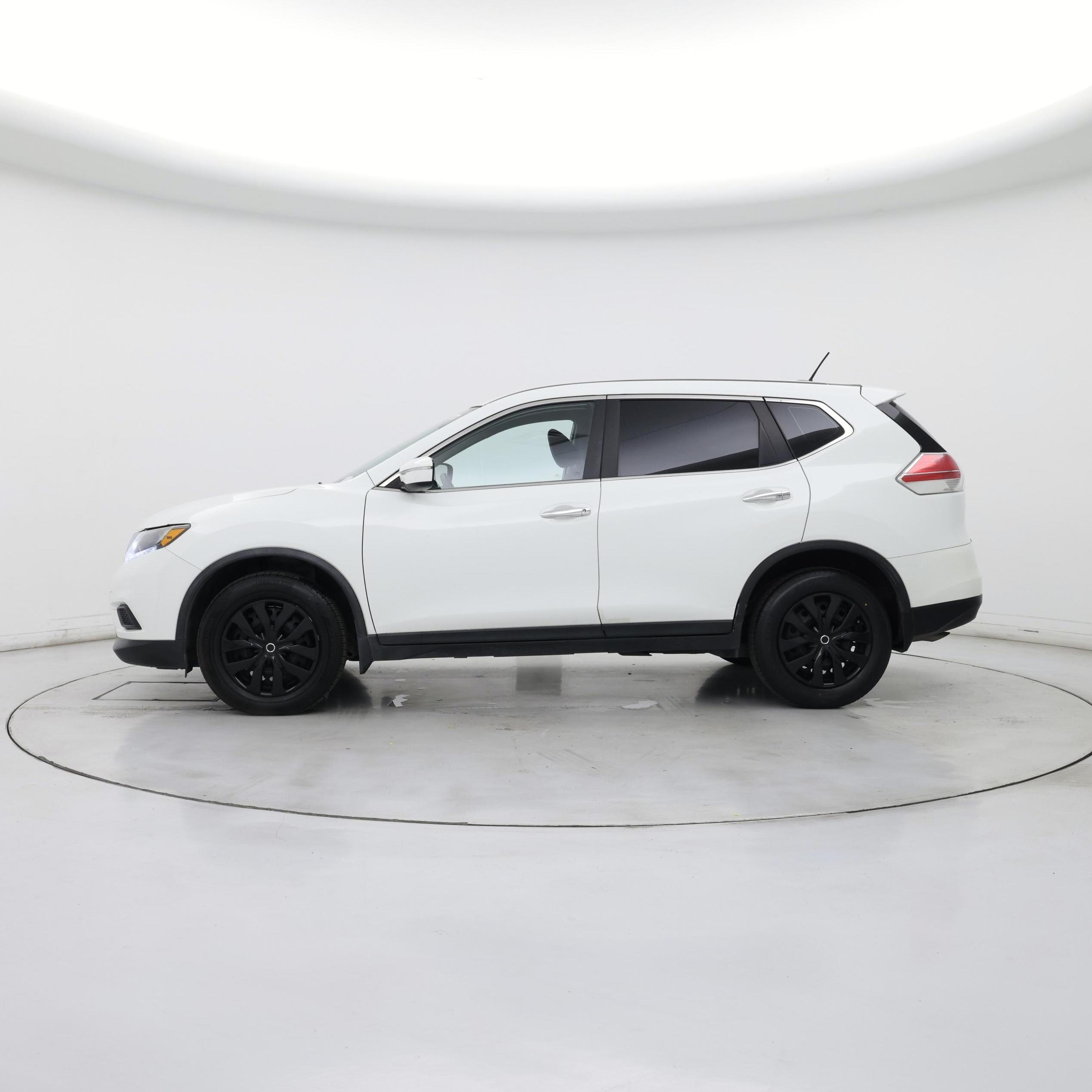 Thumbnail: 2015 Nissan Rogue - 3