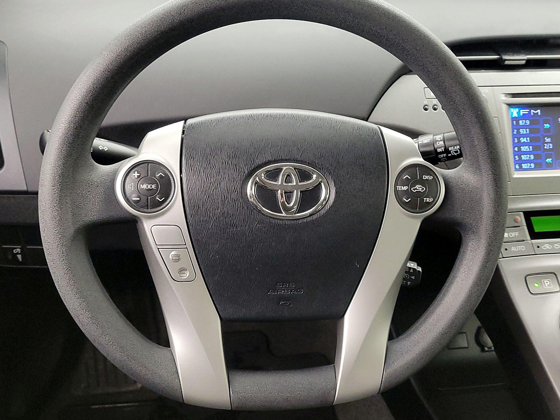 Thumbnail: 2015 Toyota Prius - 10