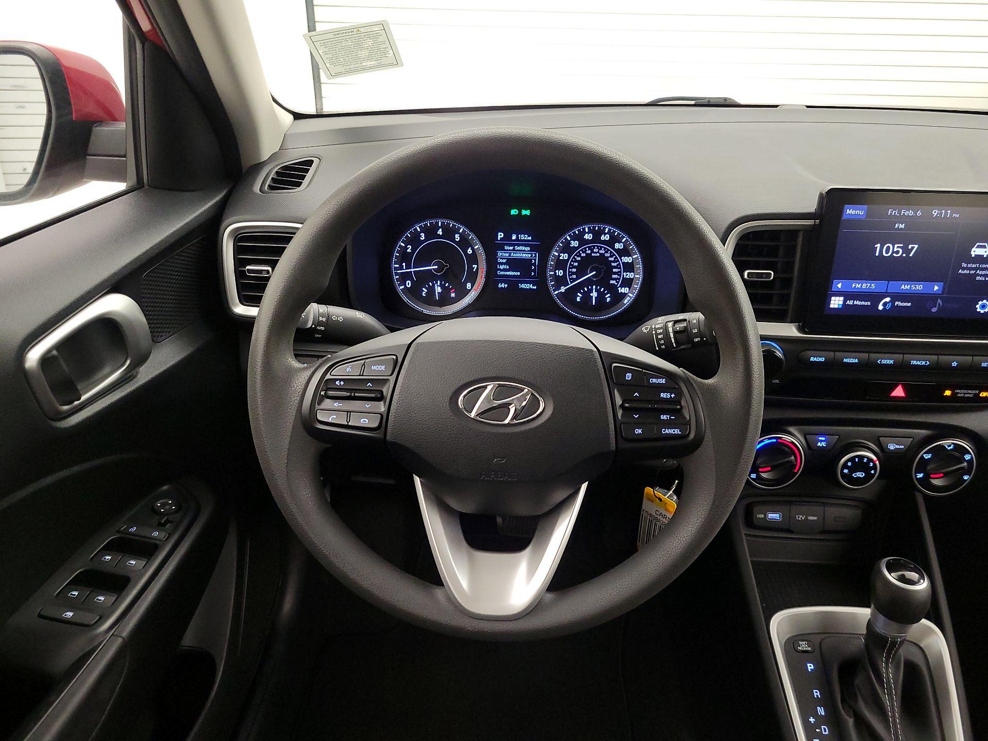 Thumbnail: 2022 Hyundai Venue - 10