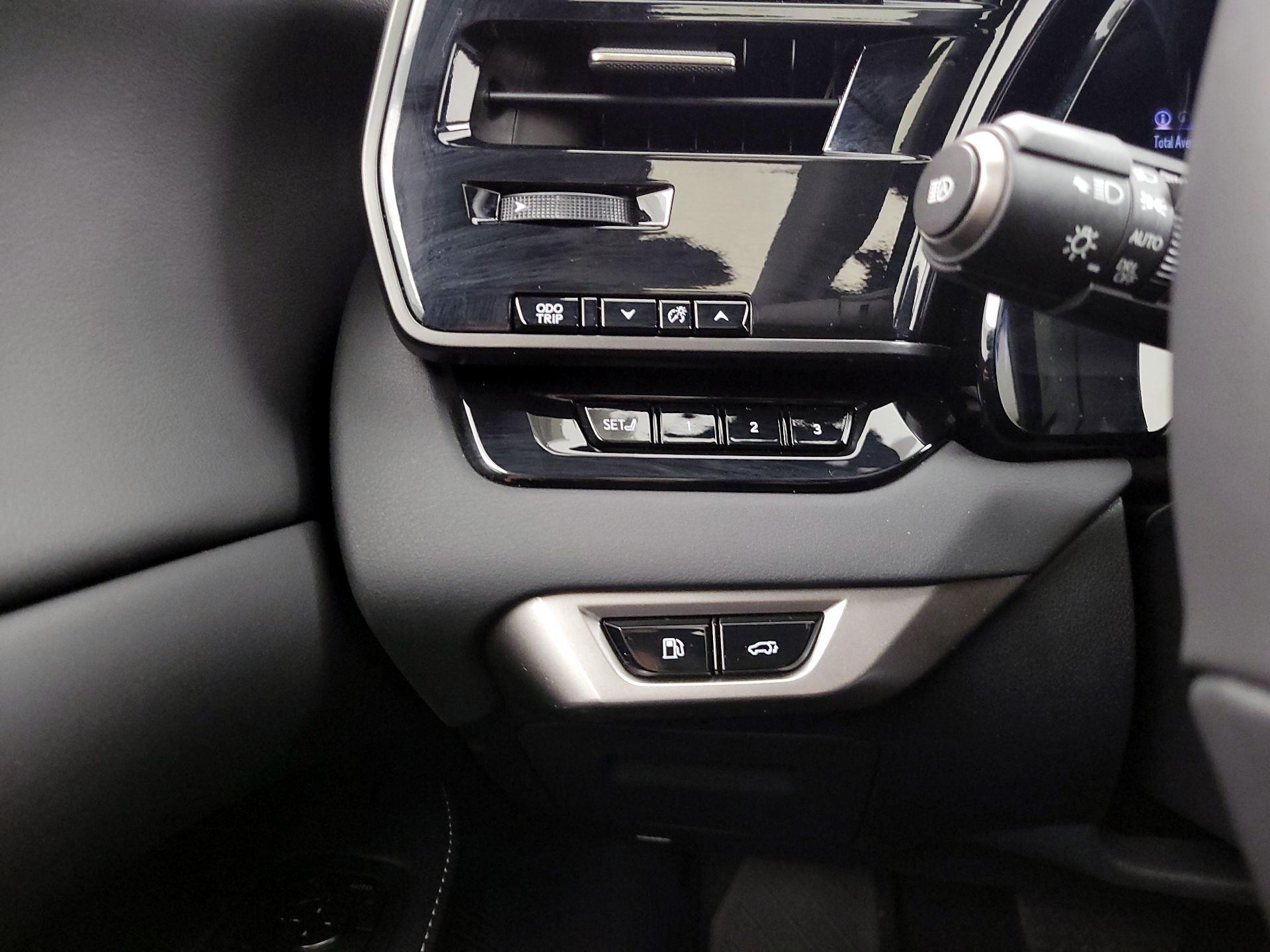 Thumbnail: 2024 Lexus RX - 13