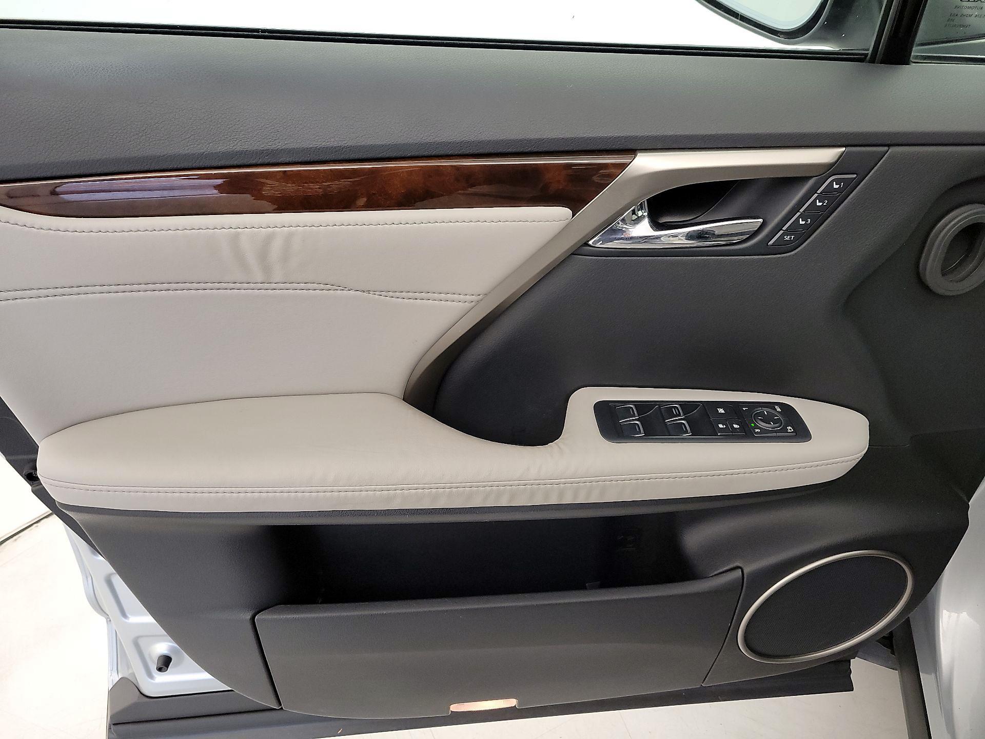 Thumbnail: 2017 Lexus RX - 12