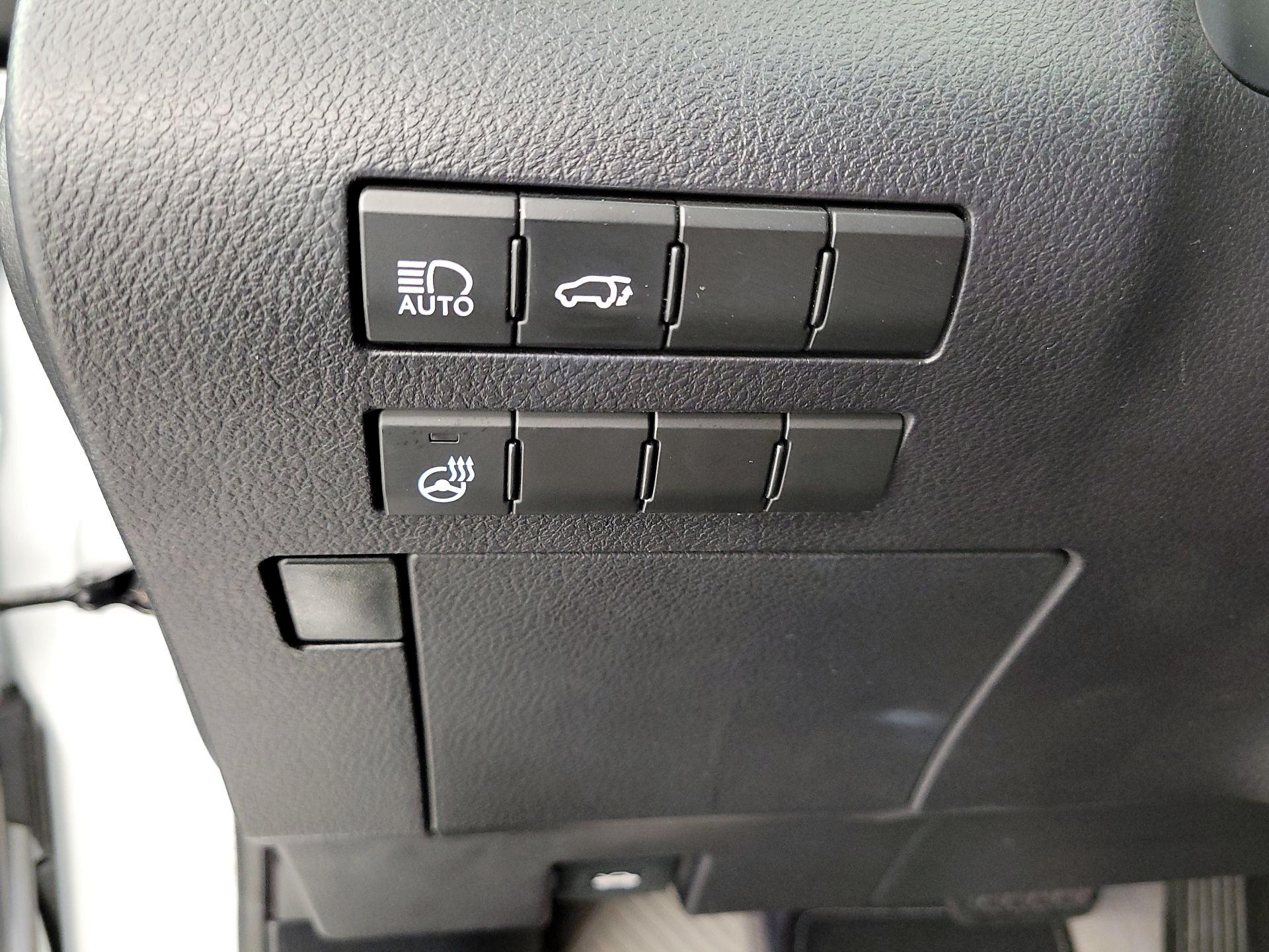 Thumbnail: 2017 Lexus RX - 13