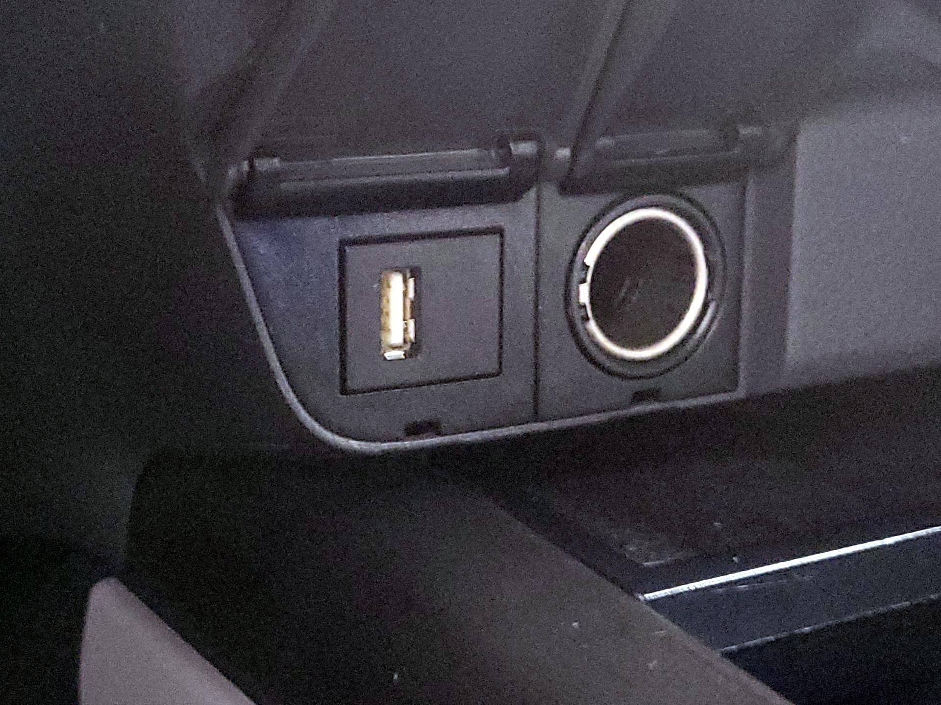 Thumbnail: 2023 Toyota Camry - 18