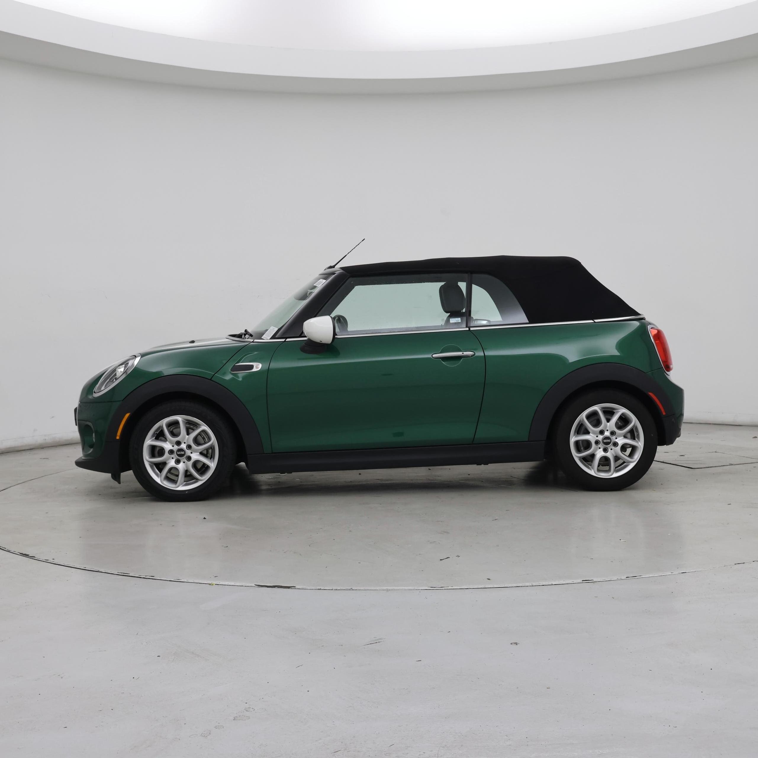 Thumbnail: 2020 MINI Cooper - 3