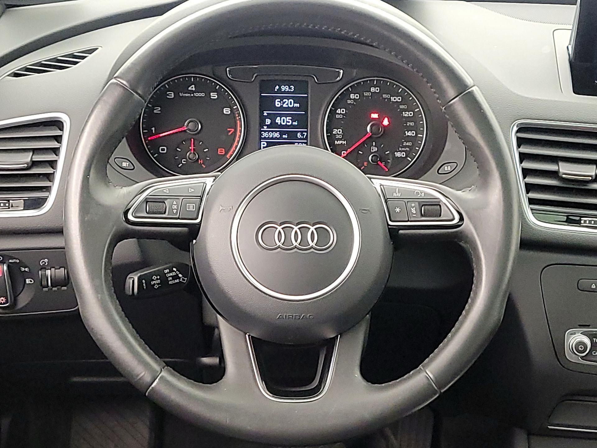 Thumbnail: 2016 Audi Q3 - 10