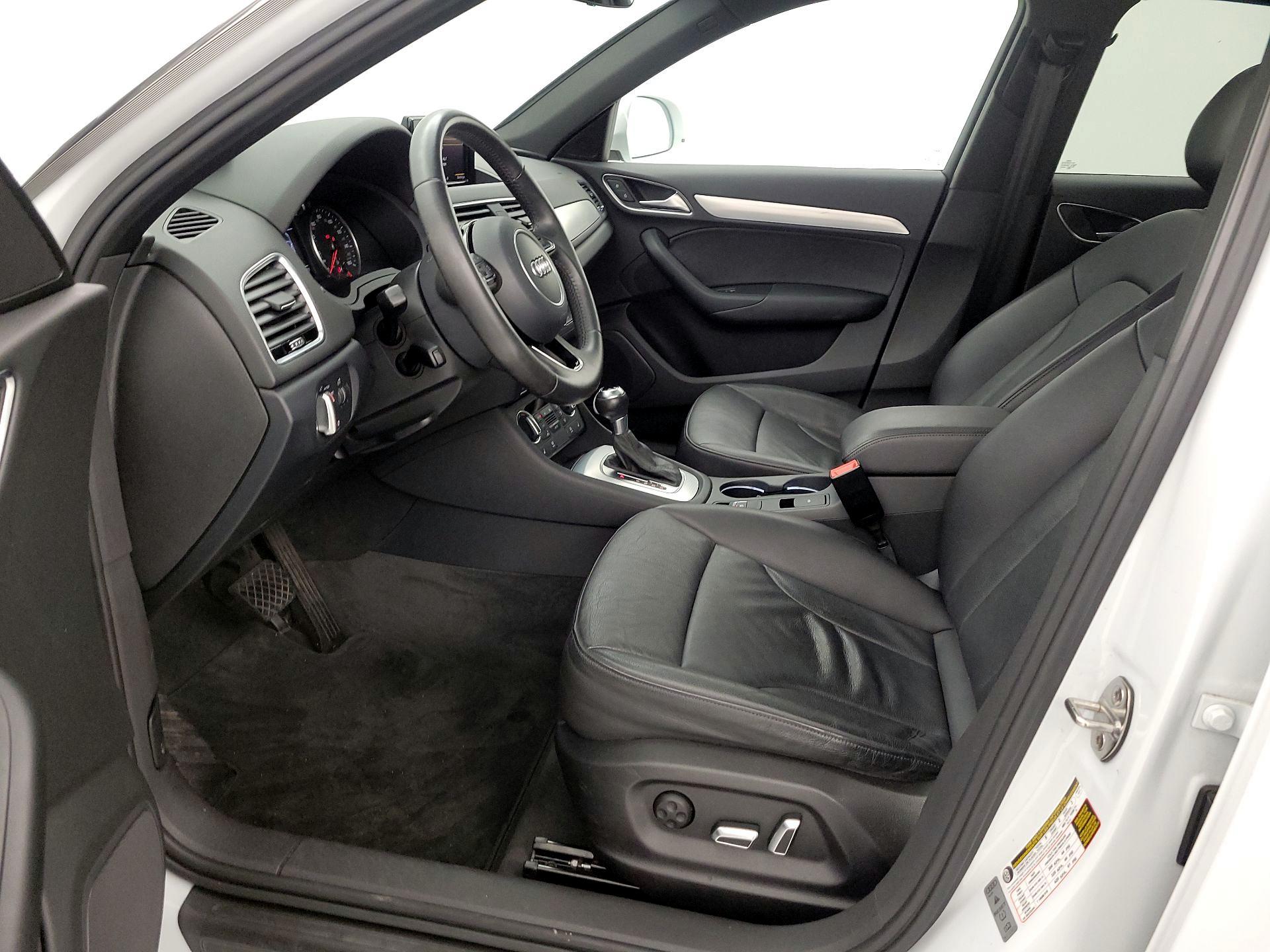 Thumbnail: 2016 Audi Q3 - 11