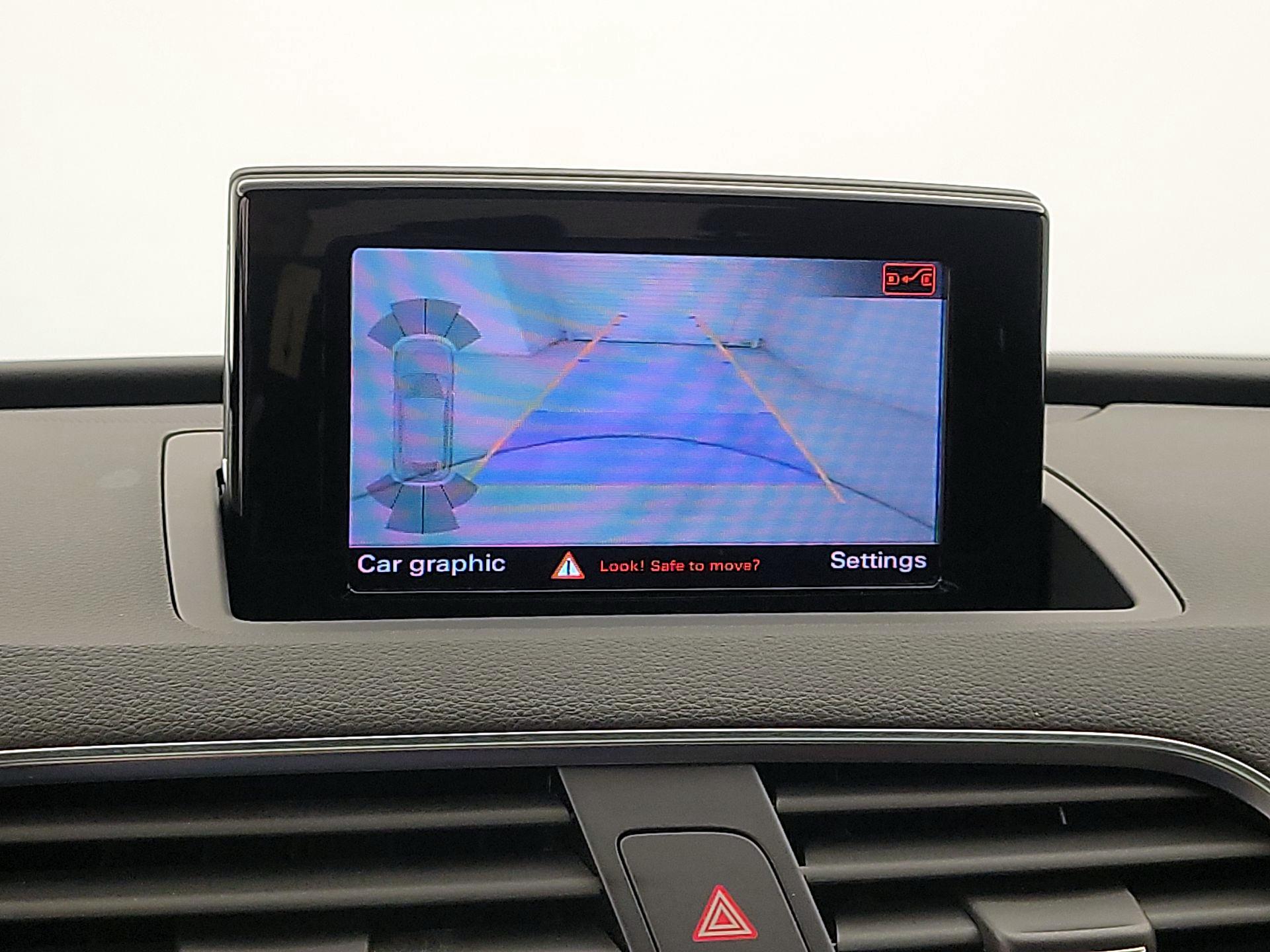 Thumbnail: 2016 Audi Q3 - 14