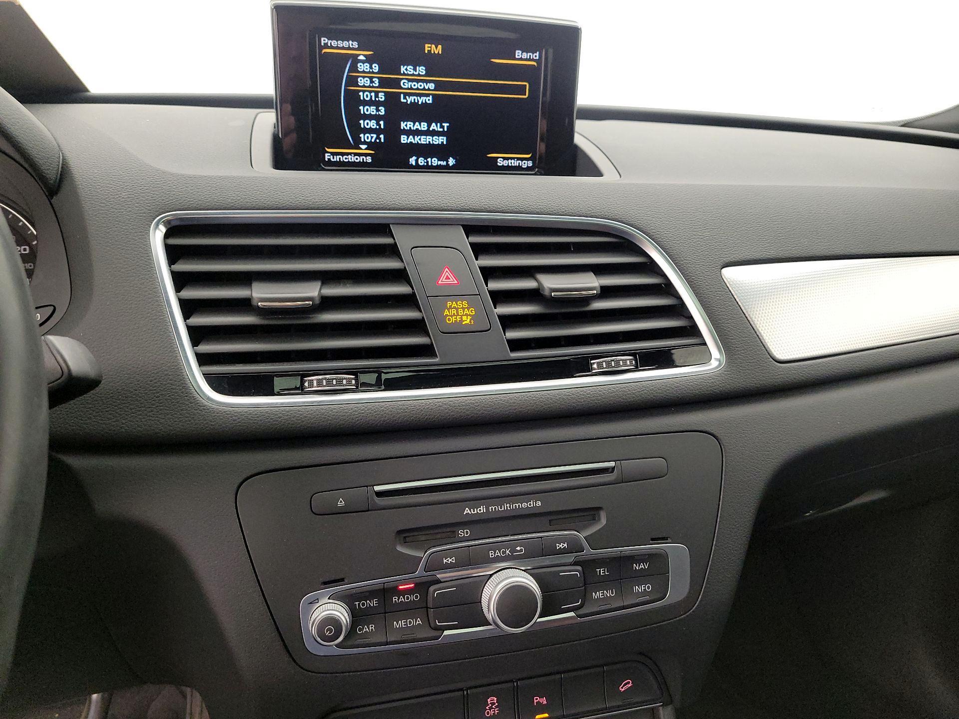 Thumbnail: 2016 Audi Q3 - 15