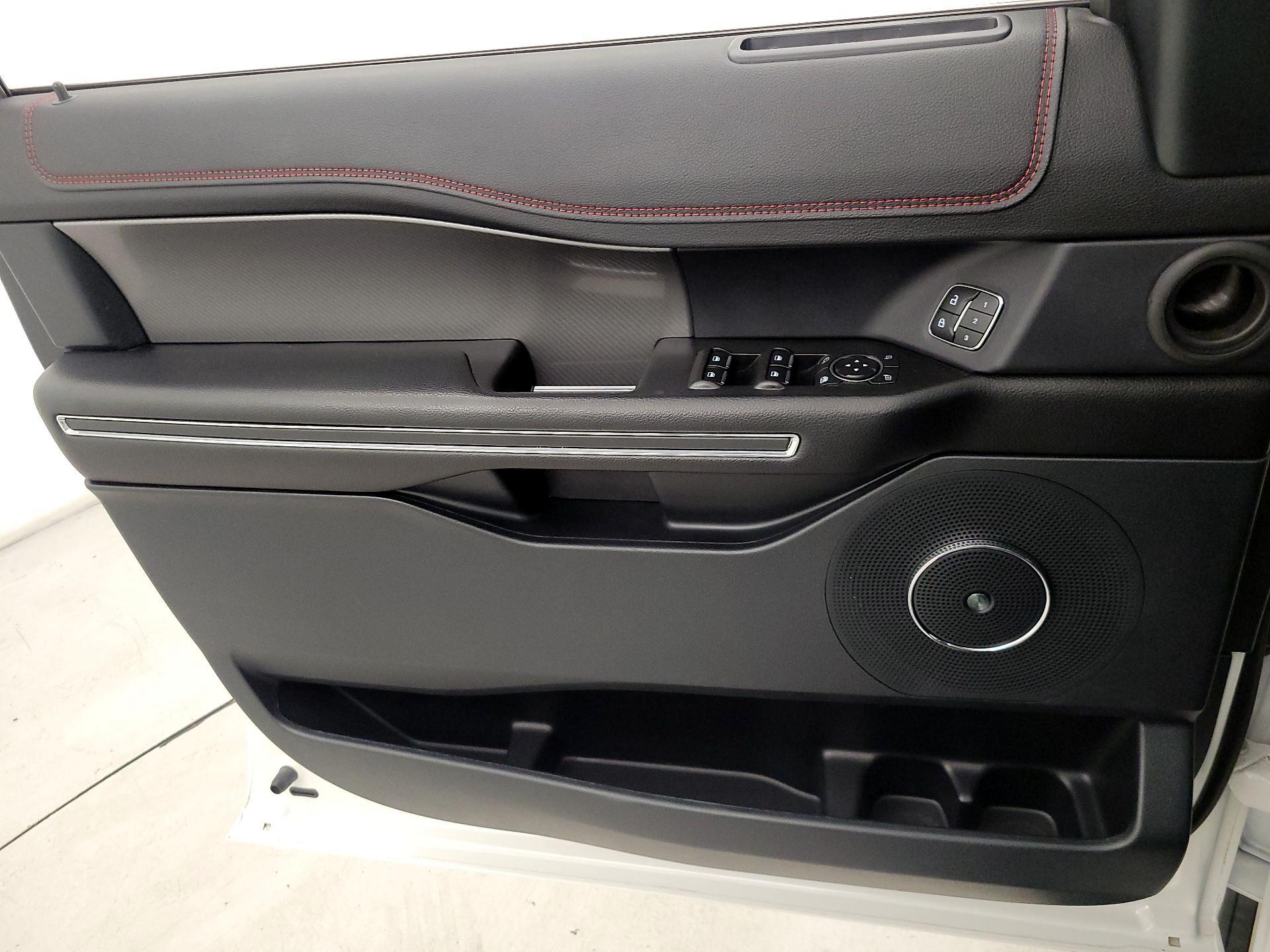 Thumbnail: 2020 Ford Expedition - 12