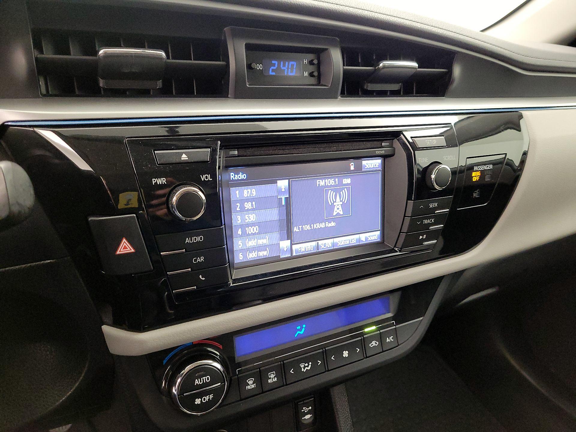 Thumbnail: 2015 Toyota Corolla - 15