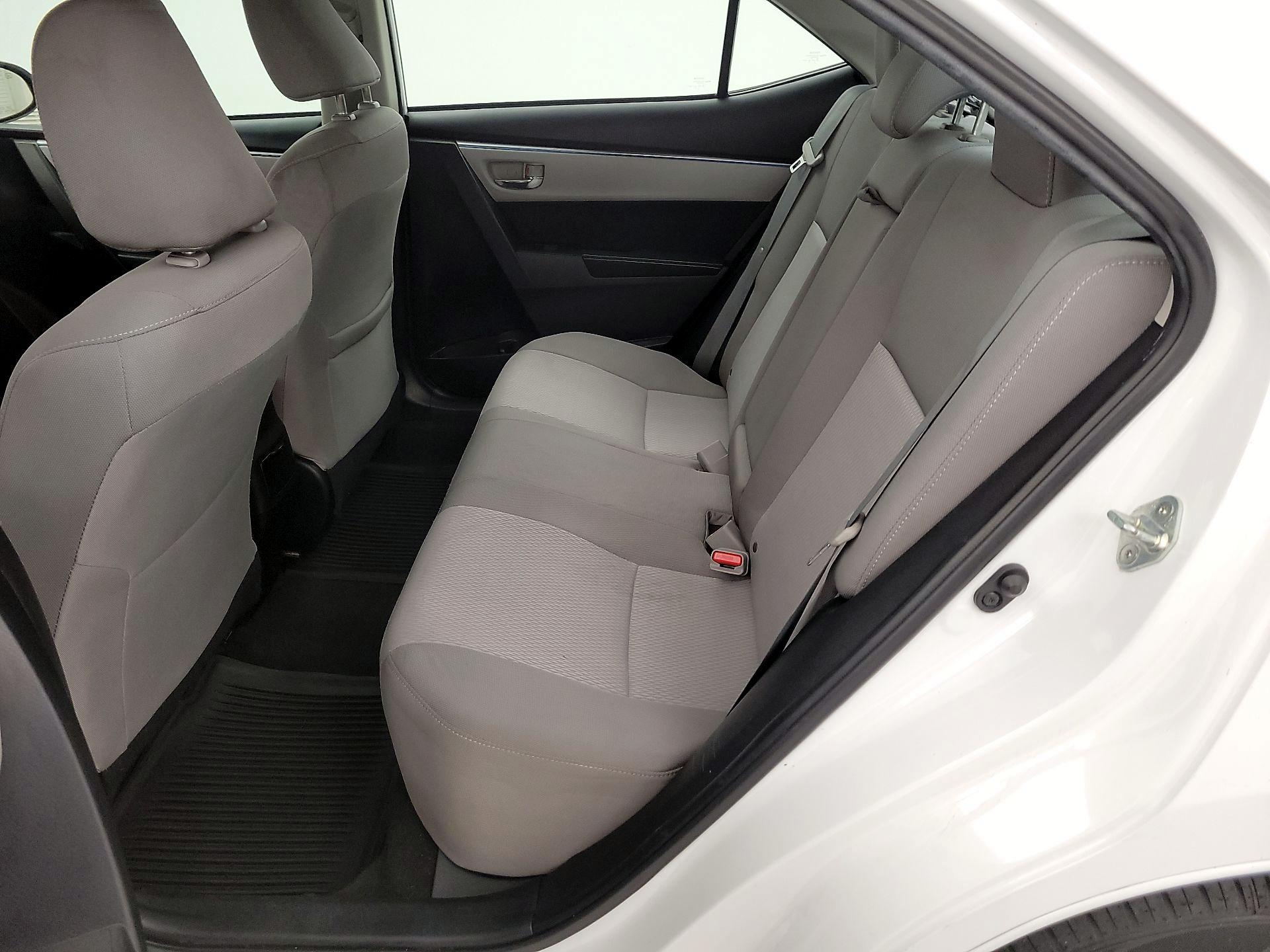 Thumbnail: 2015 Toyota Corolla - 19