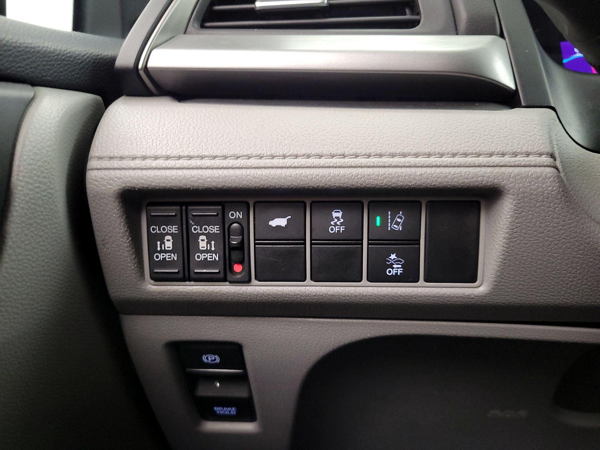 Thumbnail: 2020 Honda Odyssey - 13