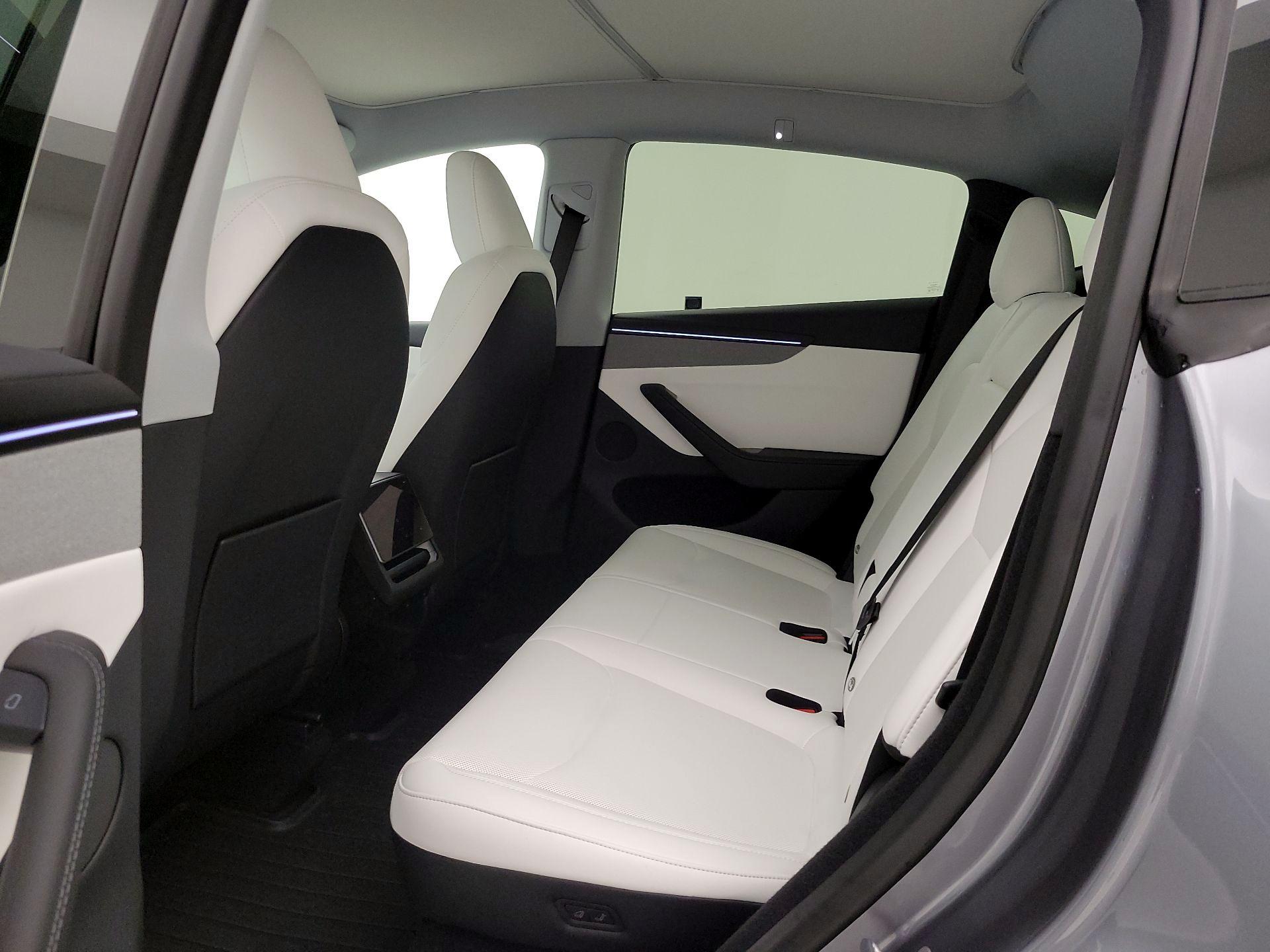 Thumbnail: 2026 Tesla Model Y - 19