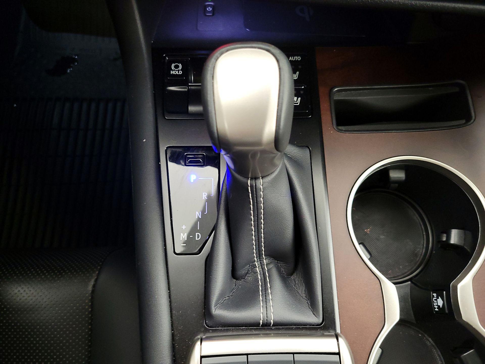 Thumbnail: 2022 Lexus RX - 18