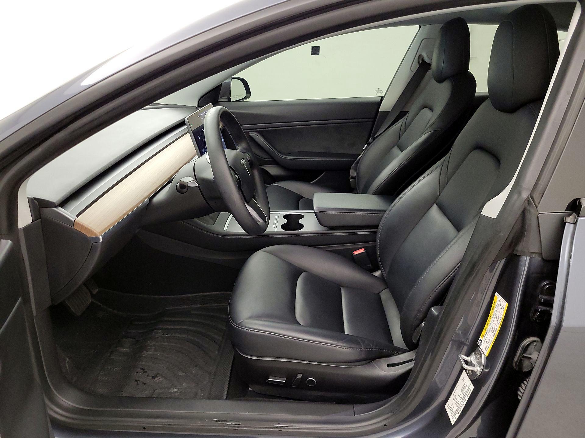 Thumbnail: 2021 Tesla Model 3 - 11