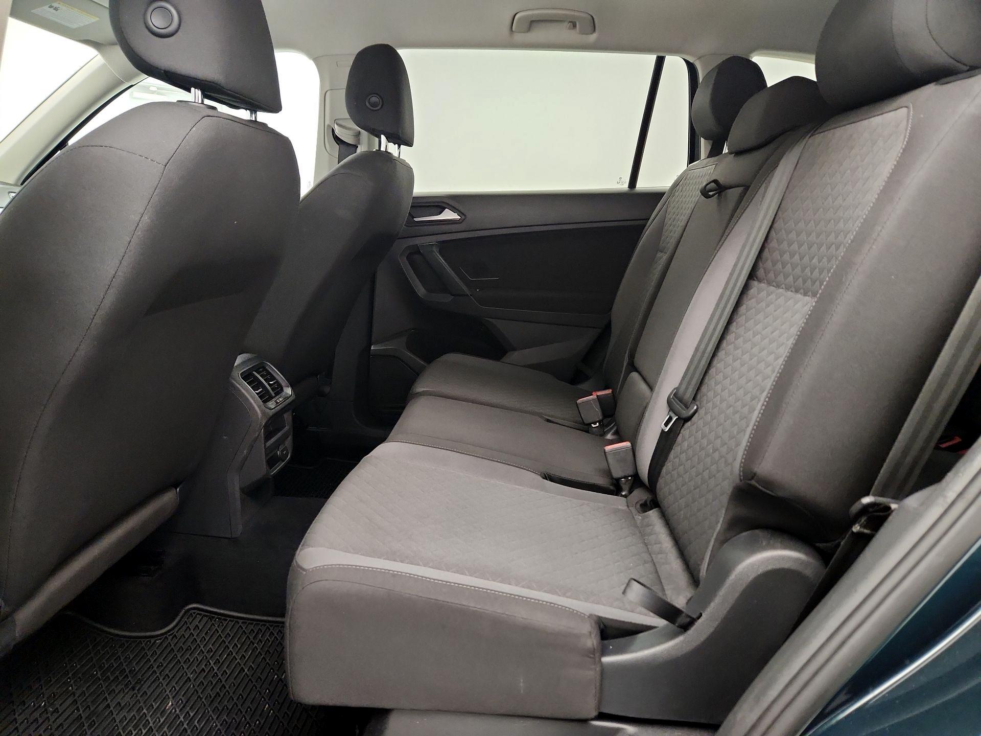 Thumbnail: 2019 Volkswagen Tiguan - 19