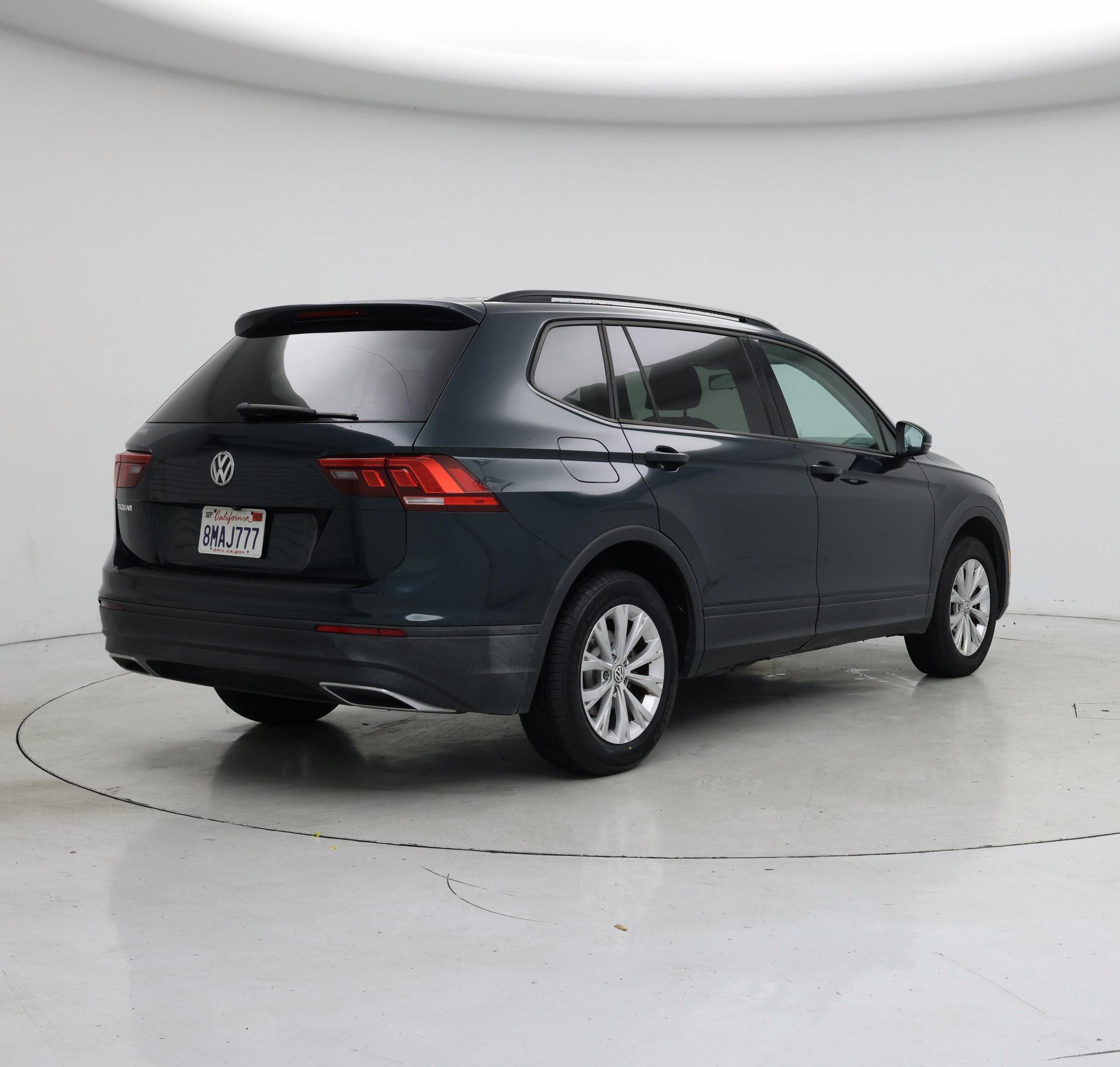 Thumbnail: 2019 Volkswagen Tiguan - 8