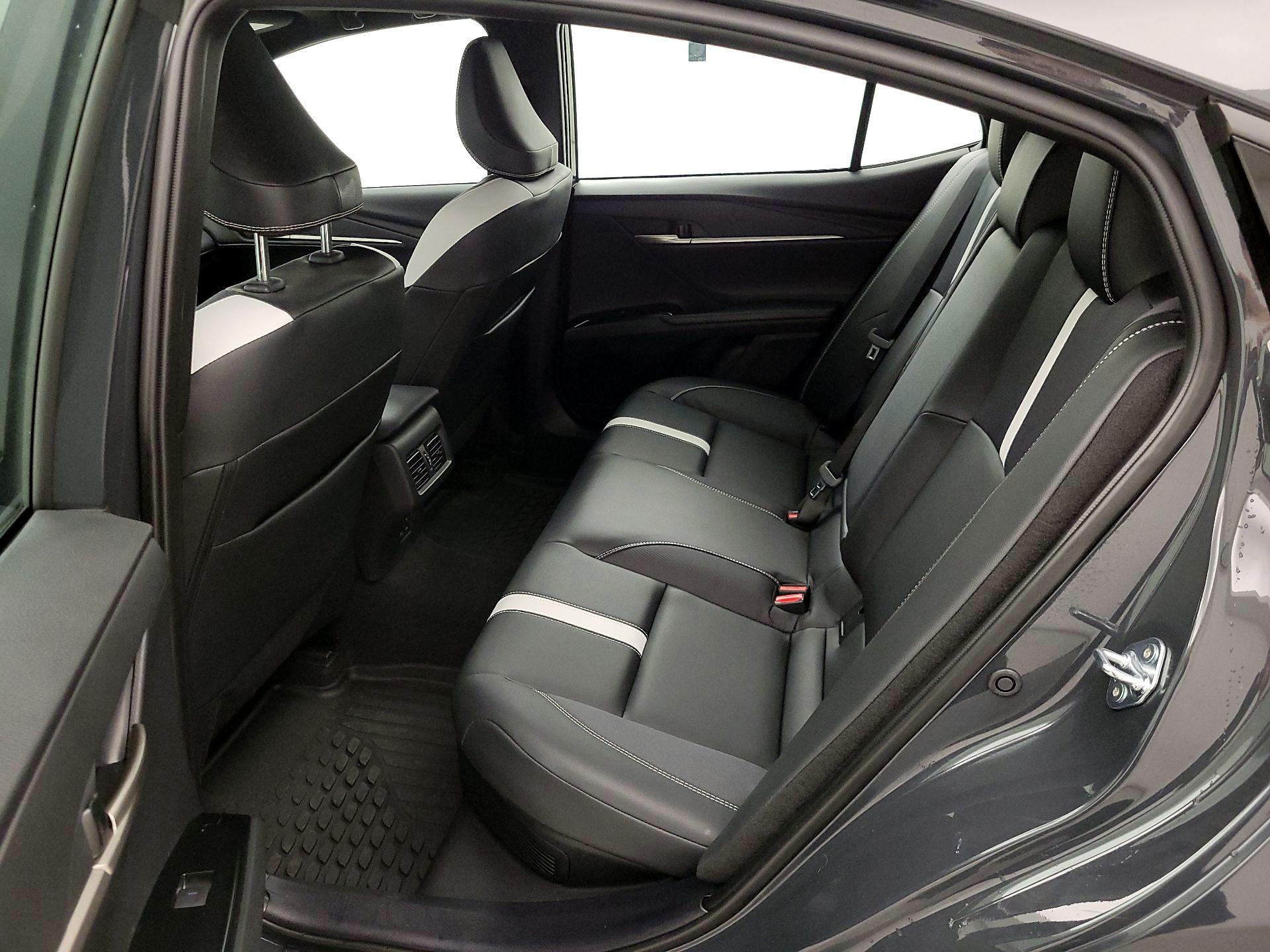 Thumbnail: 2025 Toyota Camry - 18