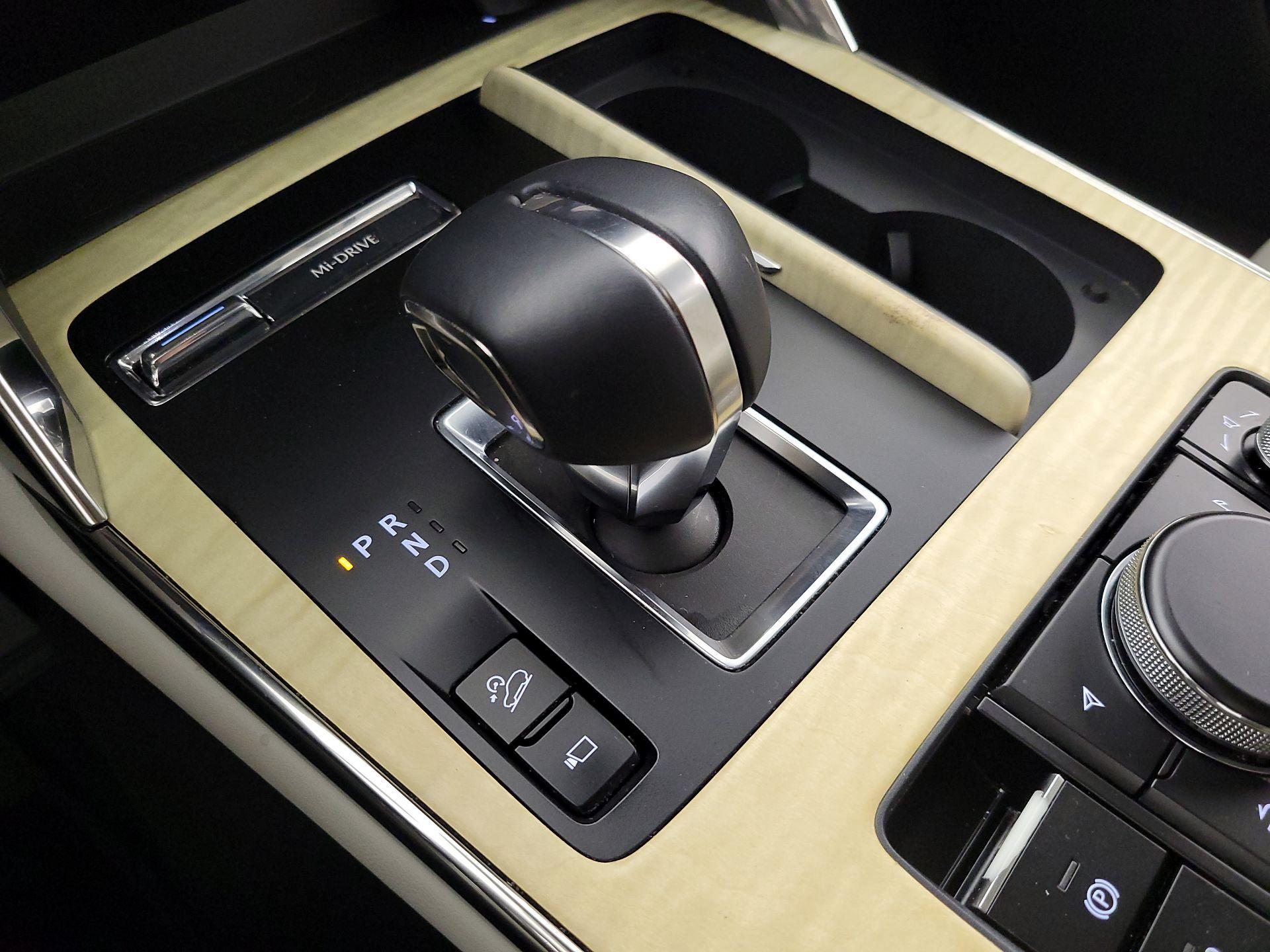 Thumbnail: 2024 Mazda CX-90 - 18