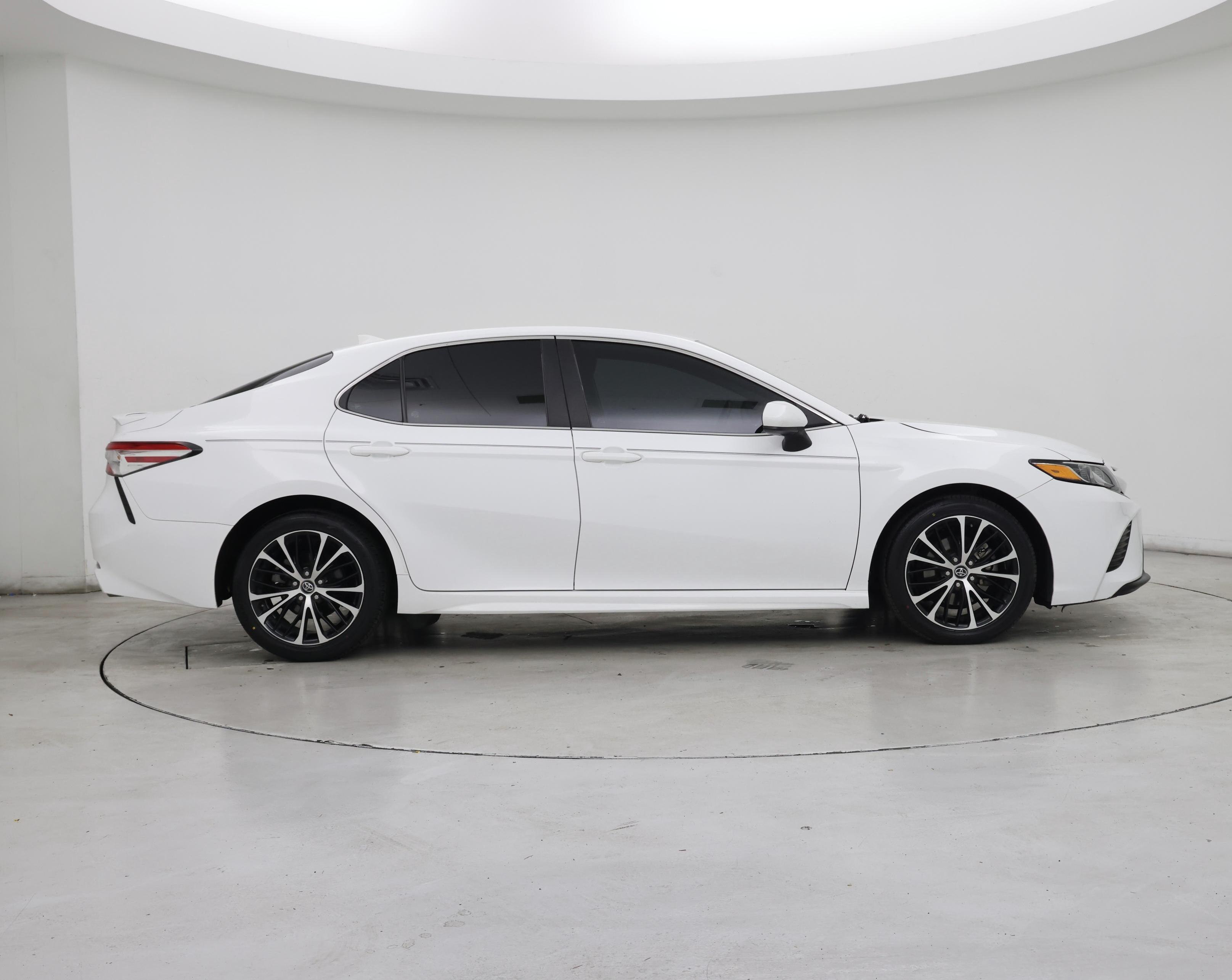 Thumbnail: 2020 Toyota Camry - 7