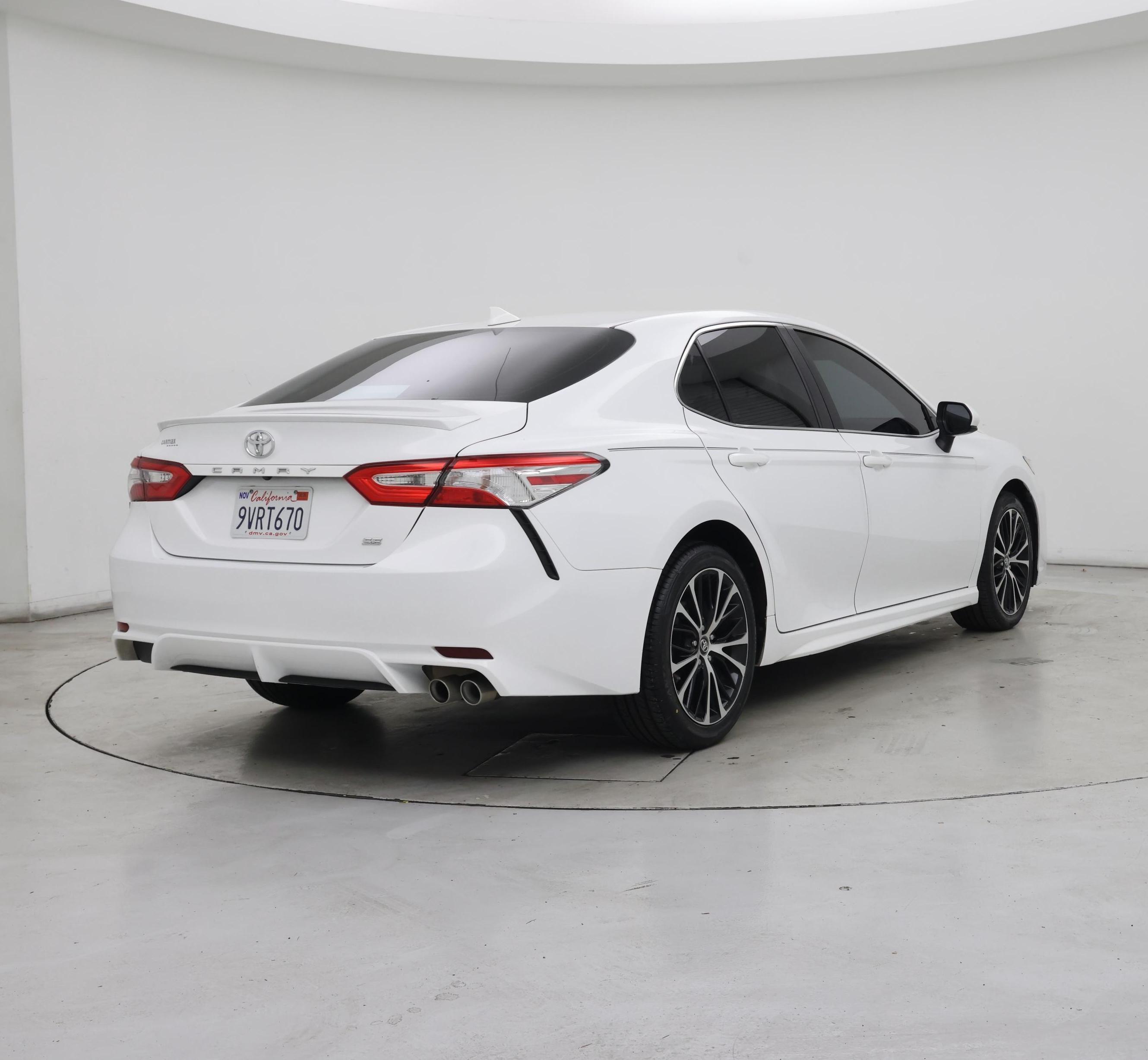 Thumbnail: 2020 Toyota Camry - 8