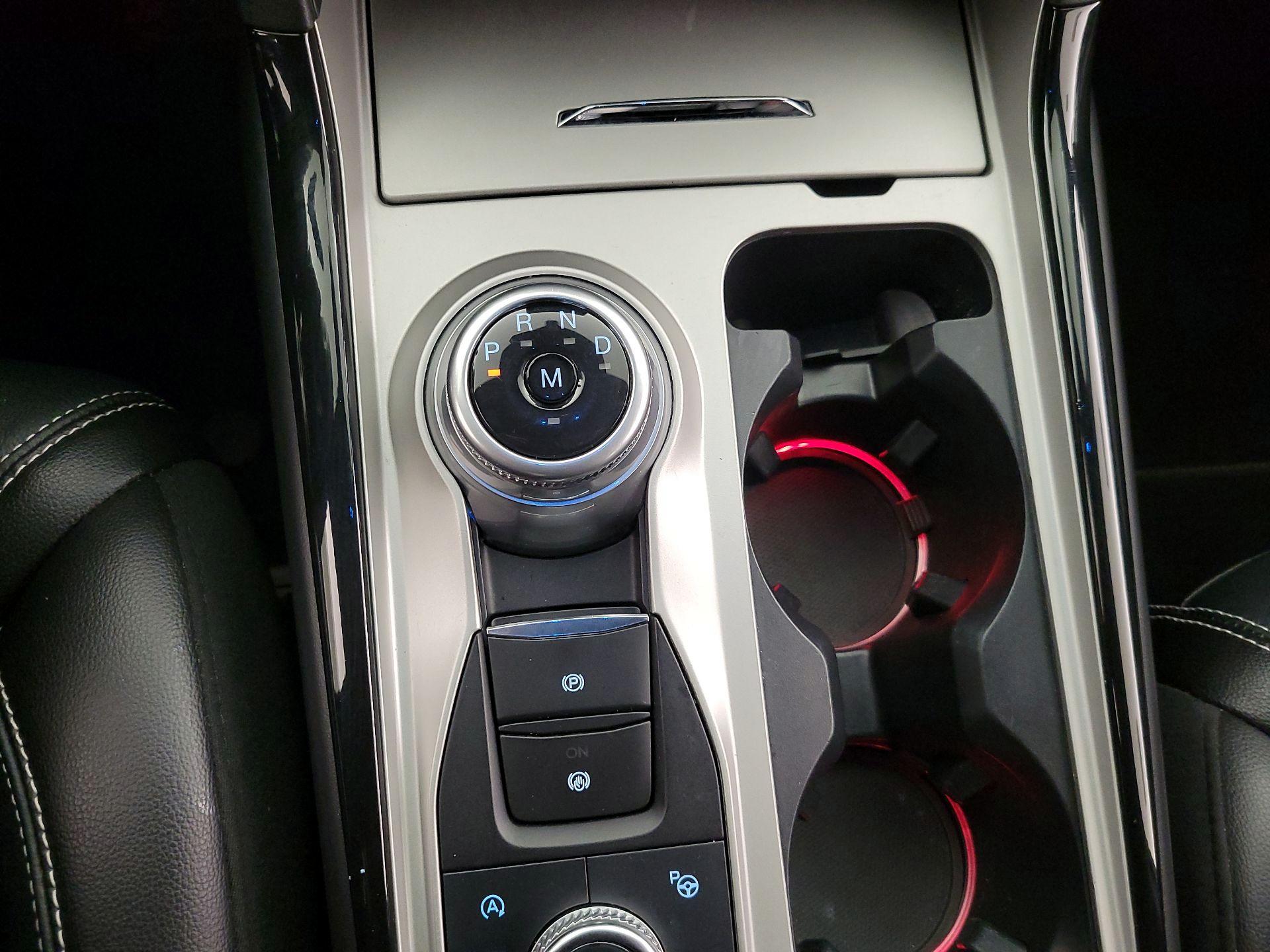 Thumbnail: 2021 Ford Explorer - 18