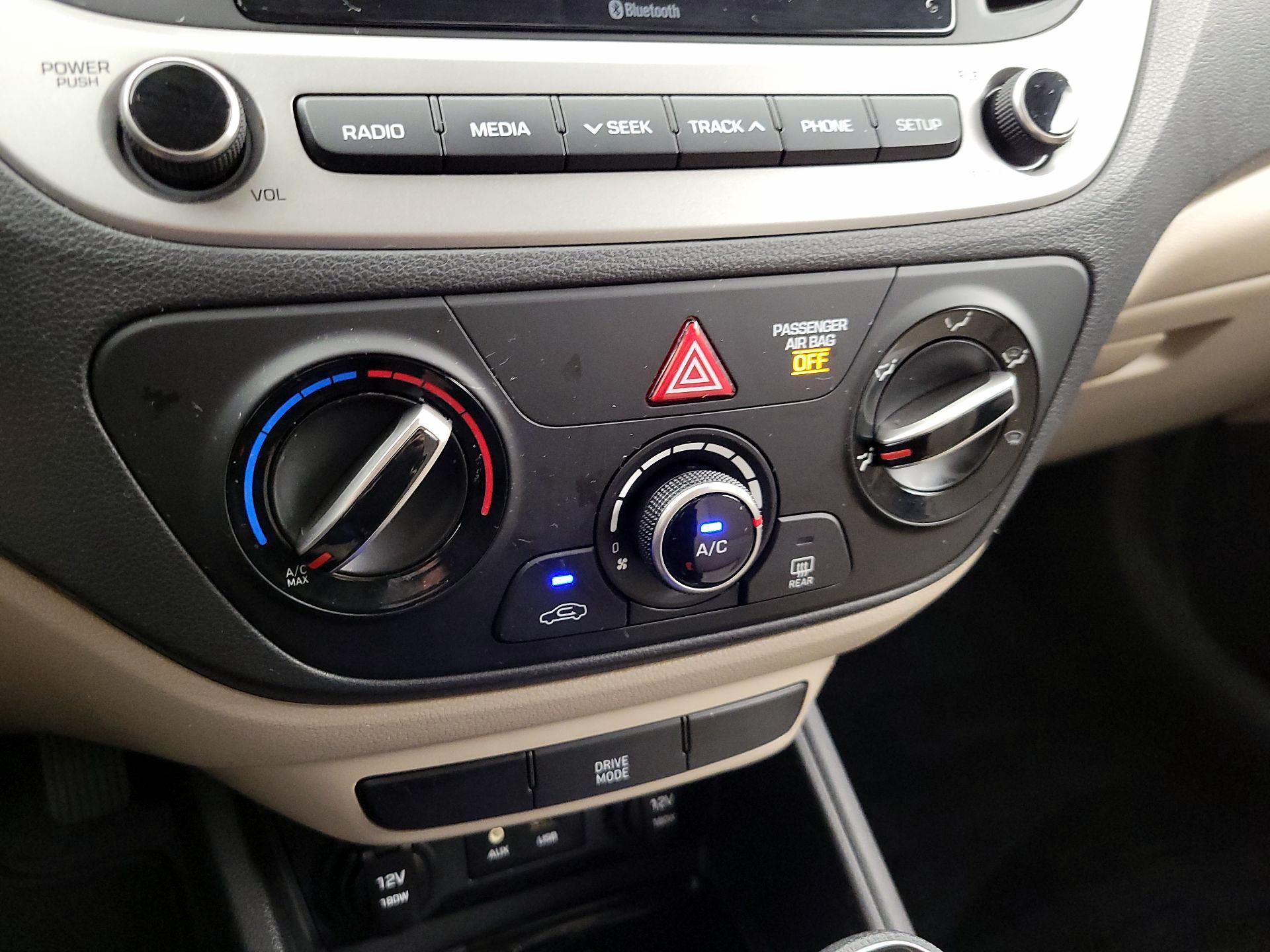 Thumbnail: 2020 Hyundai Accent - 16