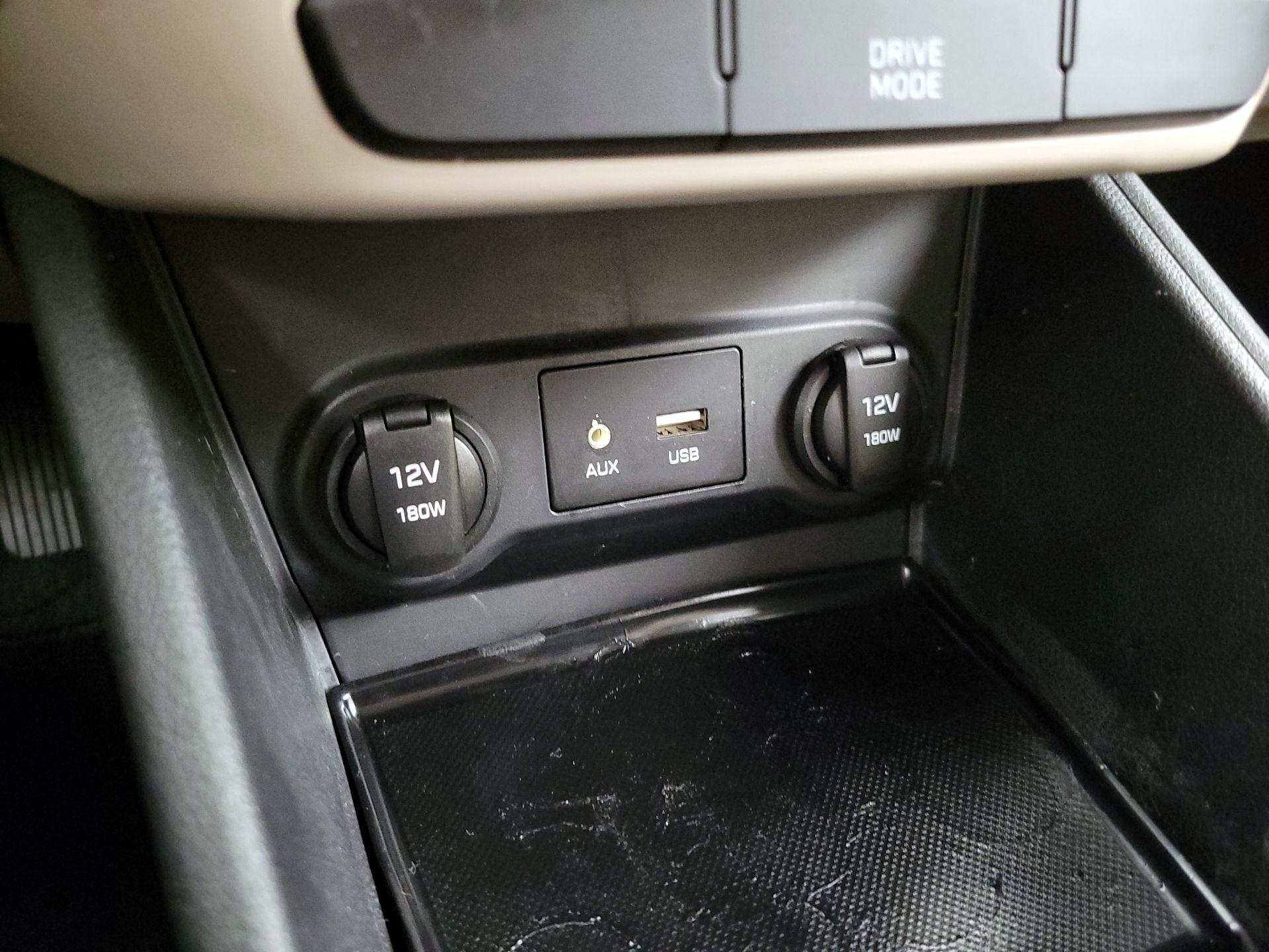 Thumbnail: 2020 Hyundai Accent - 18