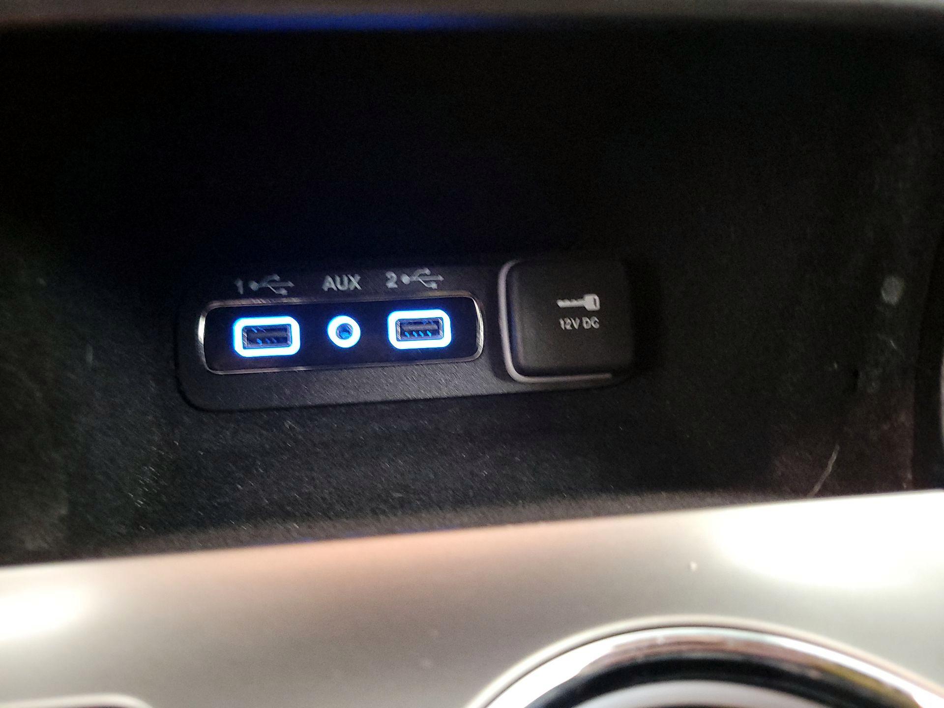 Thumbnail: 2021 Jeep Grand Cherokee - 19