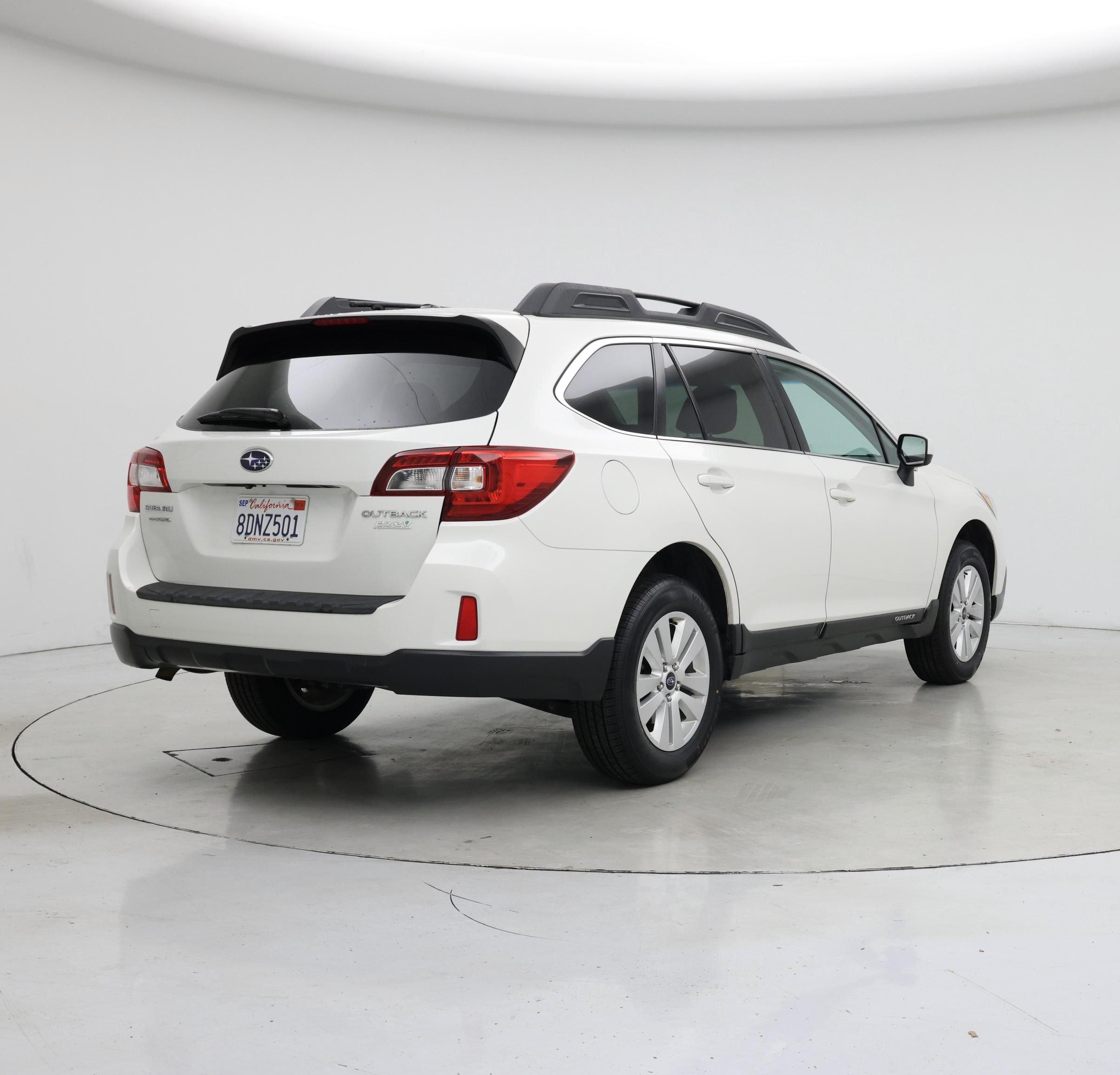 Thumbnail: 2015 Subaru Outback - 8