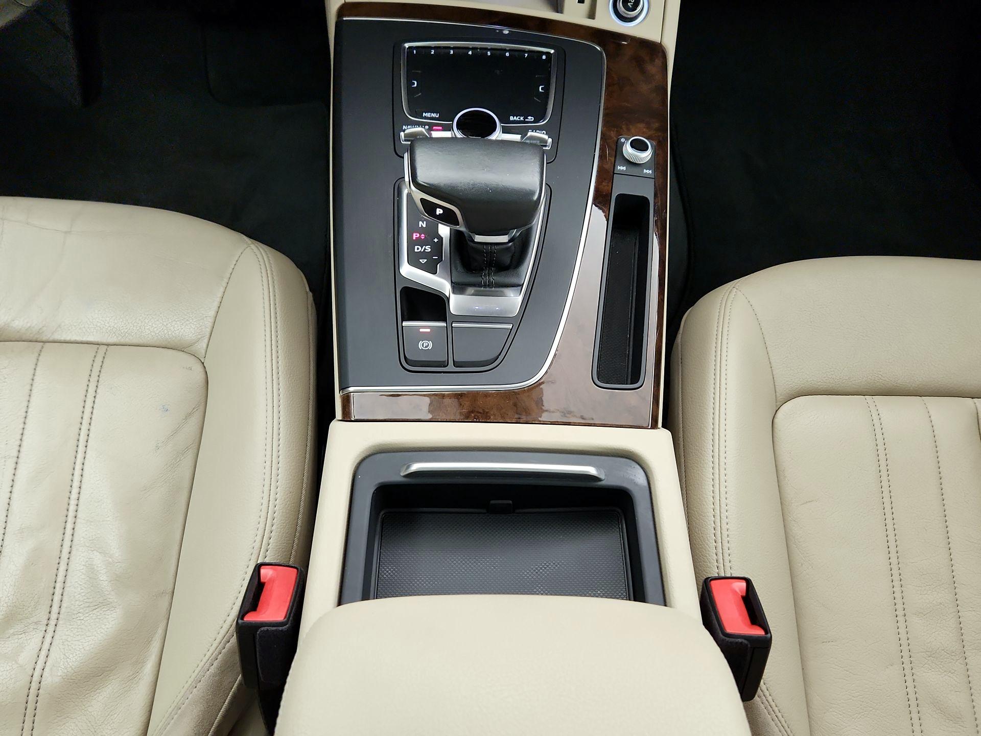 Thumbnail: 2018 Audi Q5 - 18