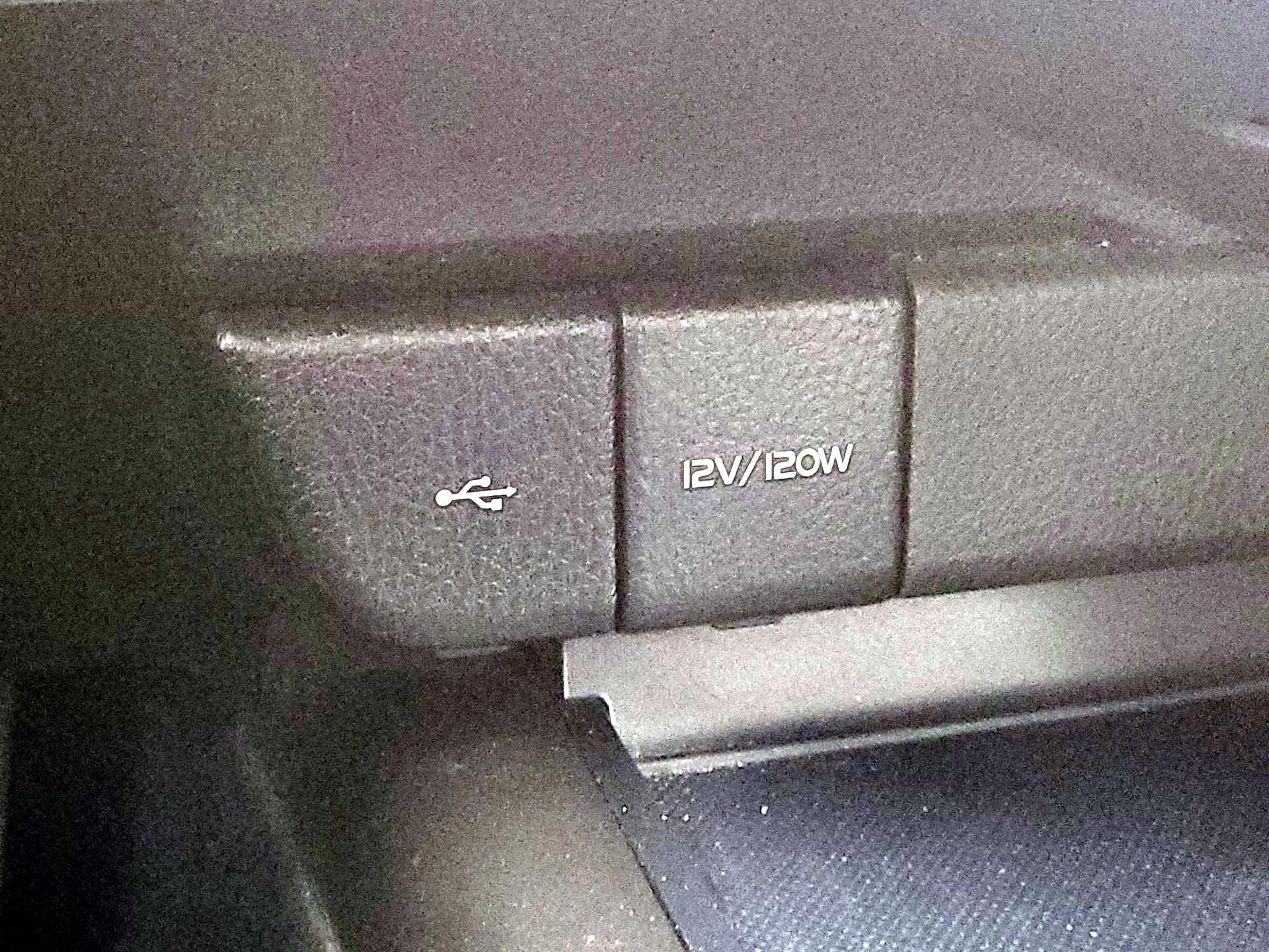 Thumbnail: 2021 Toyota Camry - 18