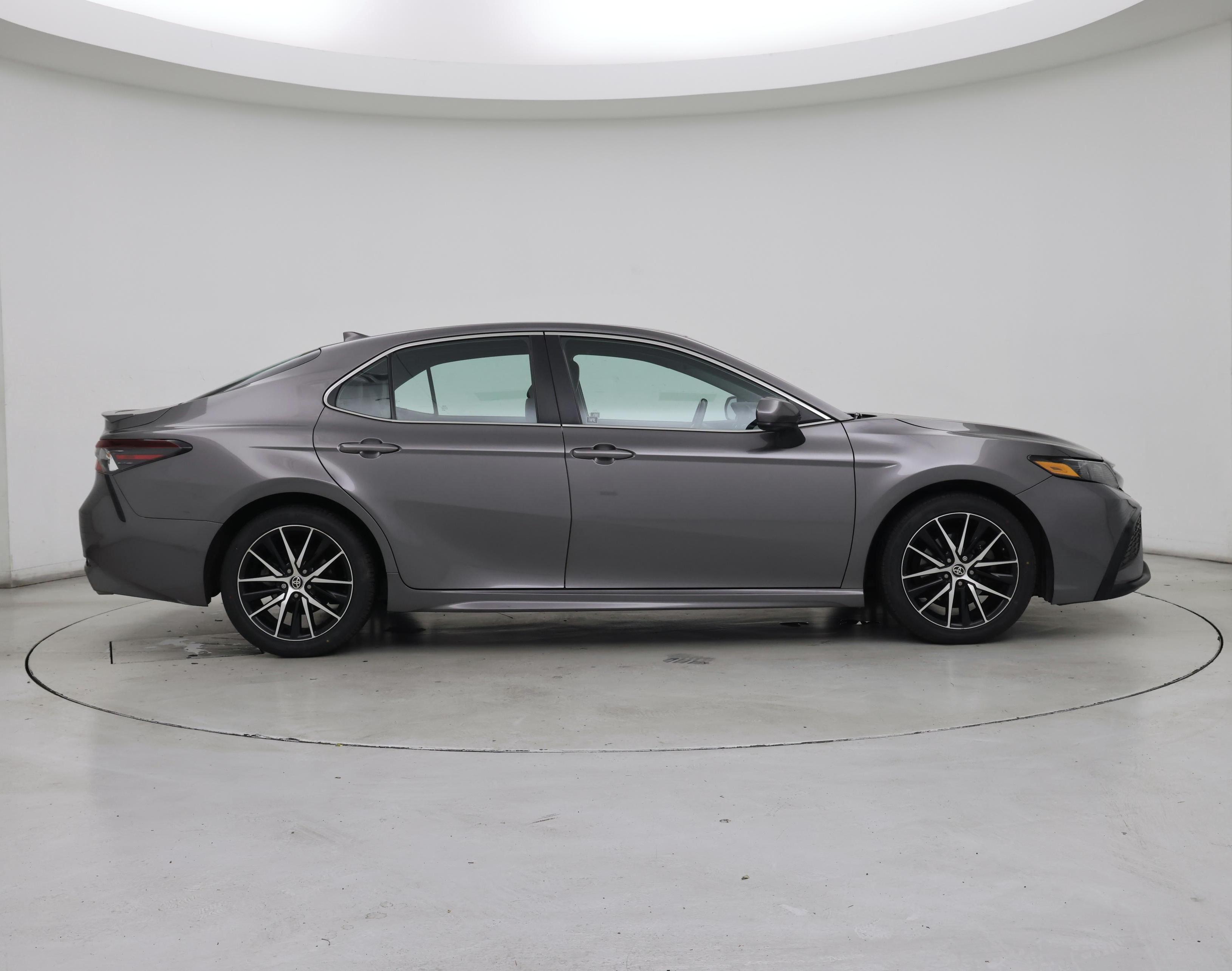 Thumbnail: 2021 Toyota Camry - 7