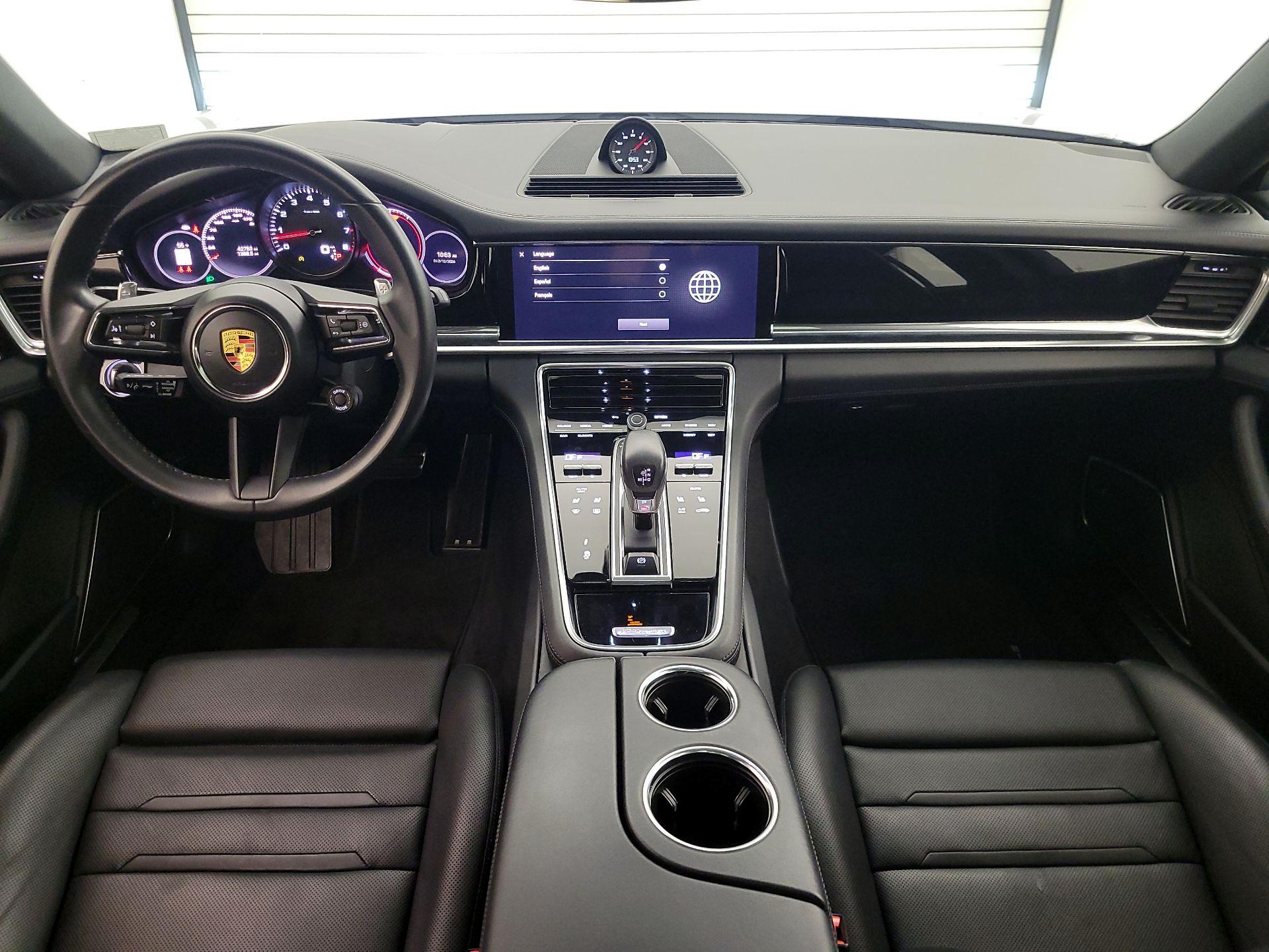 Thumbnail: 2022 Porsche Panamera - 9