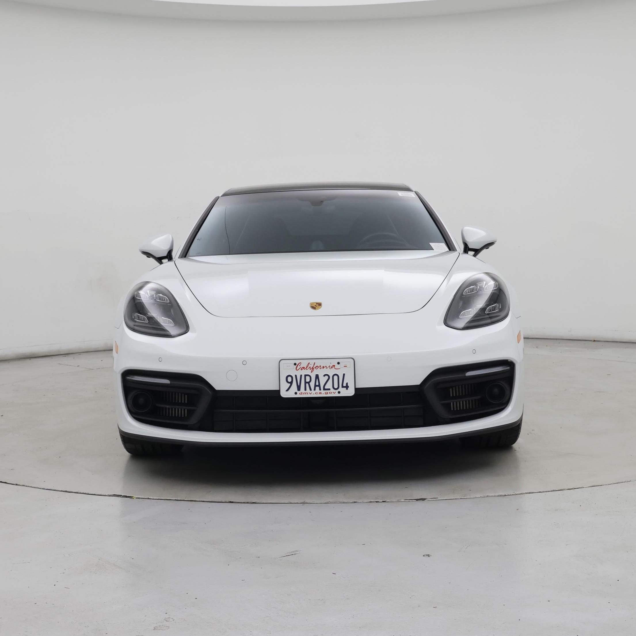 Thumbnail: 2022 Porsche Panamera - 5