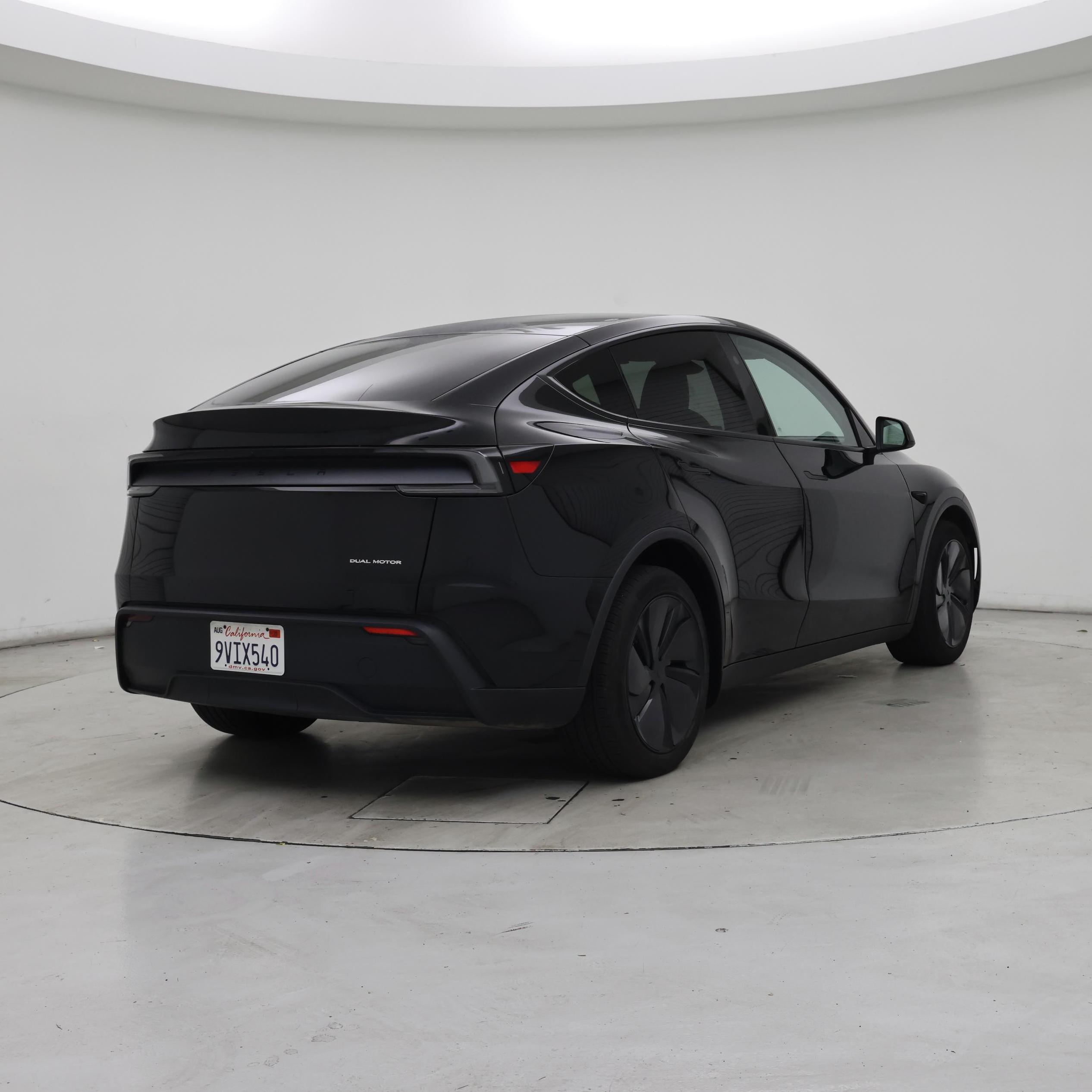 Thumbnail: 2026 Tesla Model Y - 8