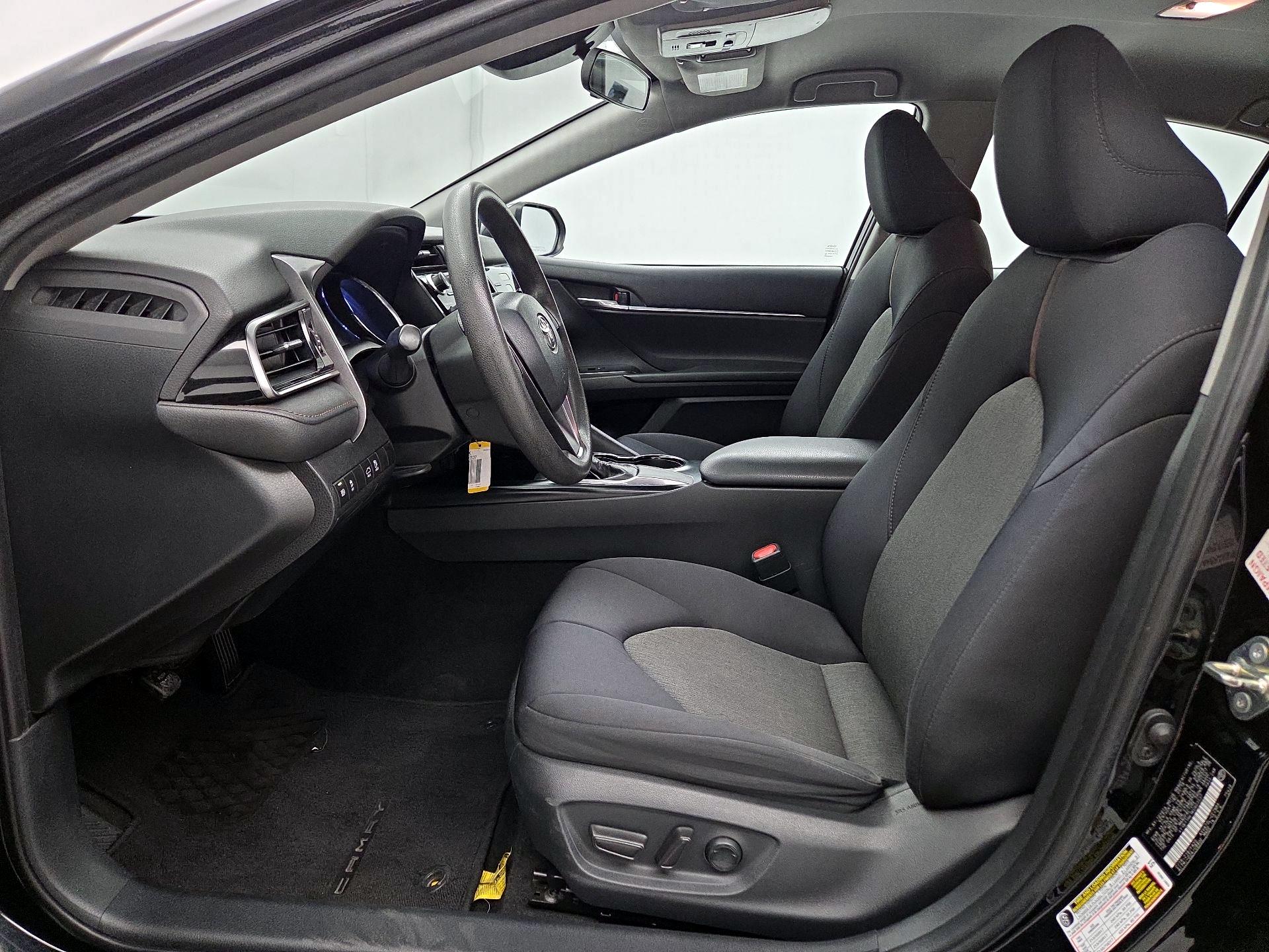 Thumbnail: 2019 Toyota Camry - 11