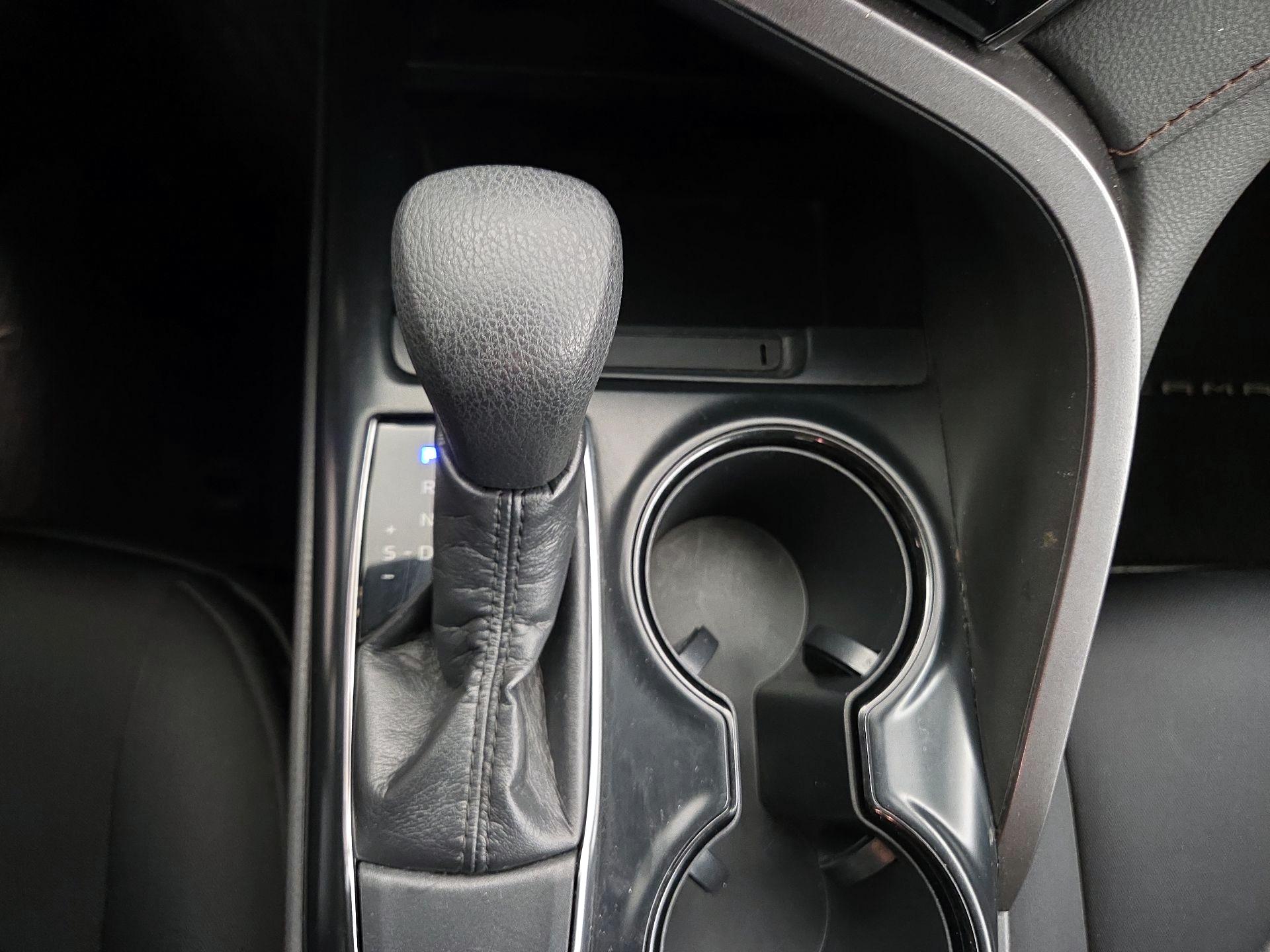 Thumbnail: 2019 Toyota Camry - 17