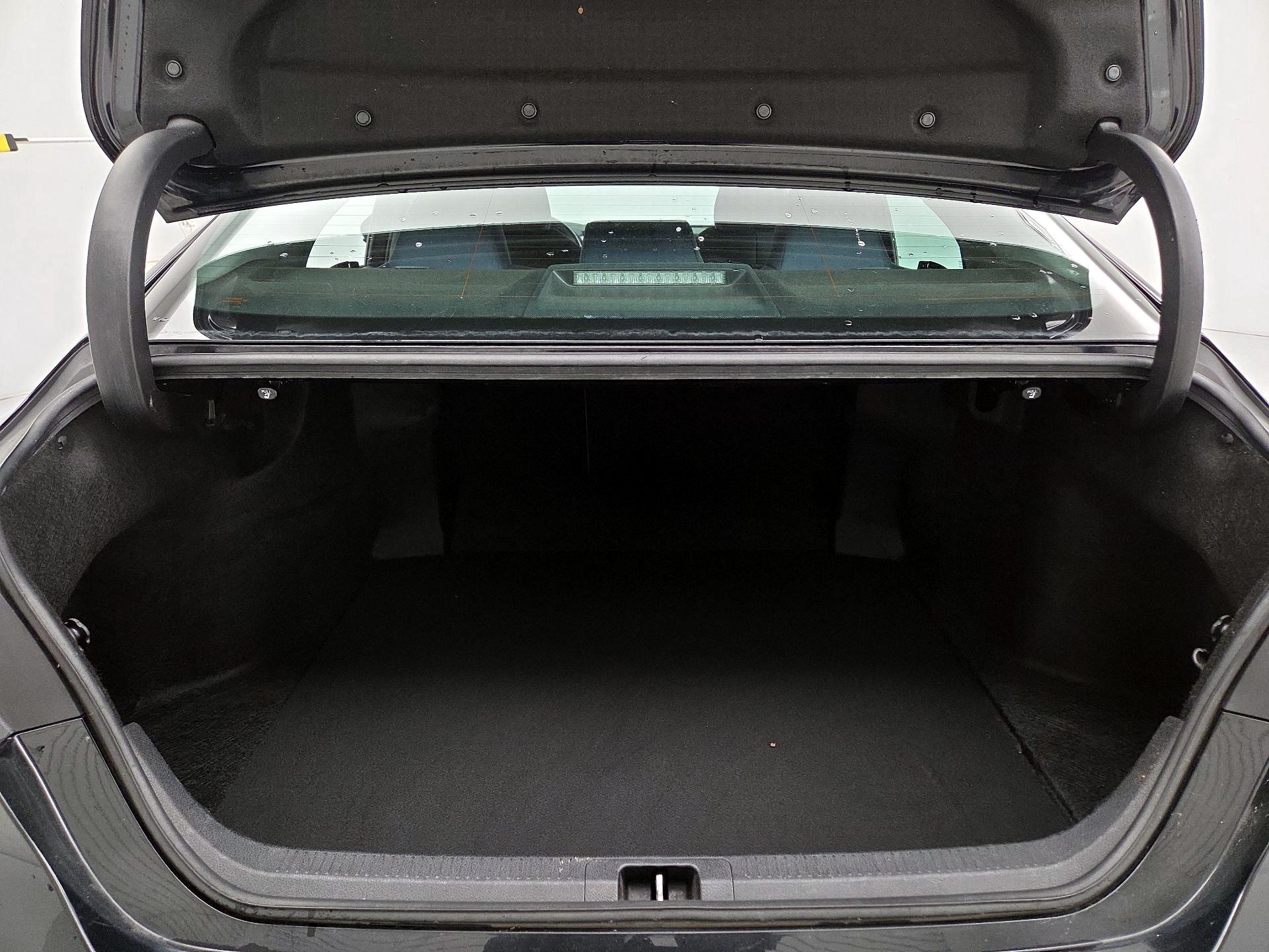 Thumbnail: 2019 Toyota Camry - 20