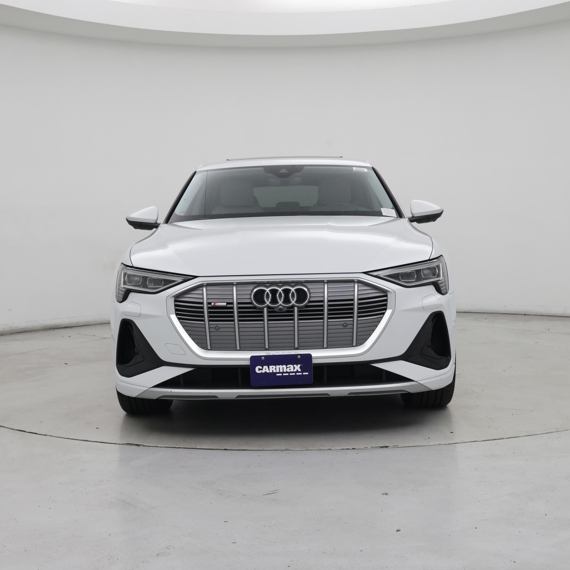 Thumbnail: 2021 Audi e-tron S - 5