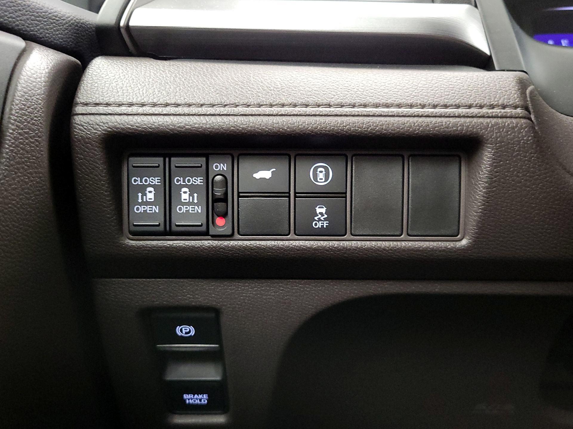 Thumbnail: 2023 Honda Odyssey - 13