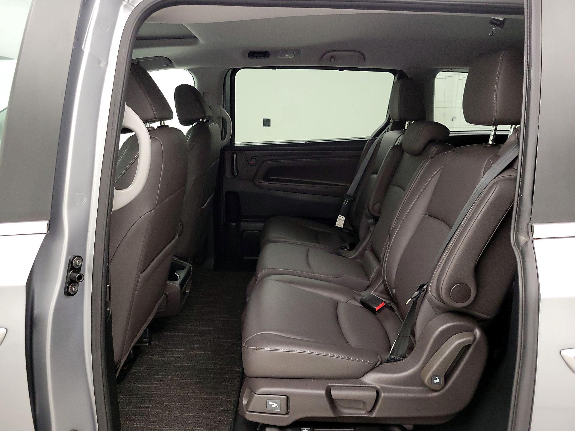 Thumbnail: 2023 Honda Odyssey - 20