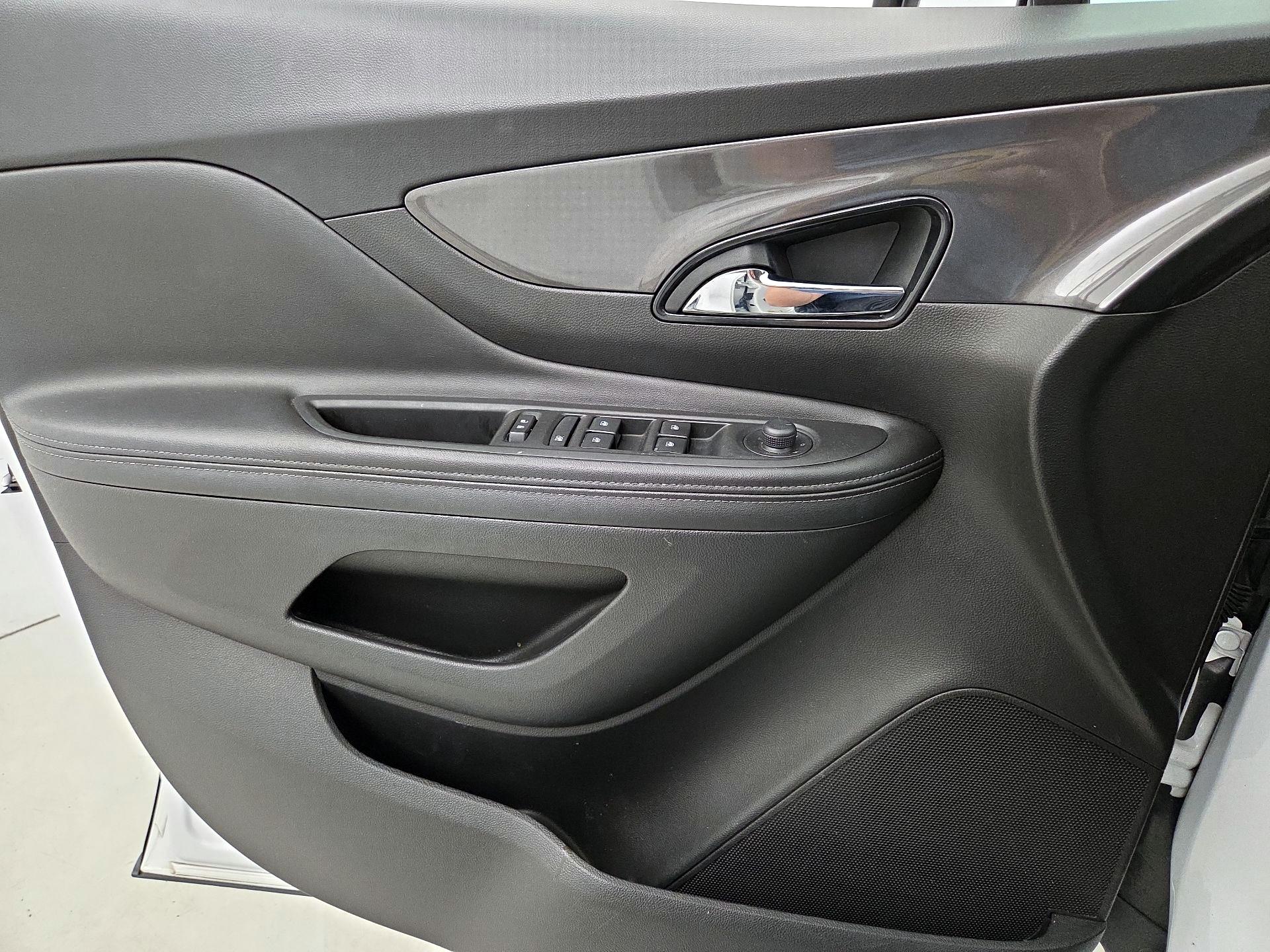 Thumbnail: 2018 Buick Encore - 12