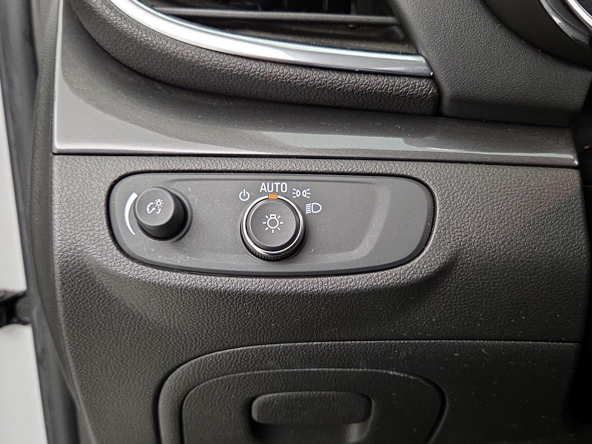 Thumbnail: 2018 Buick Encore - 13