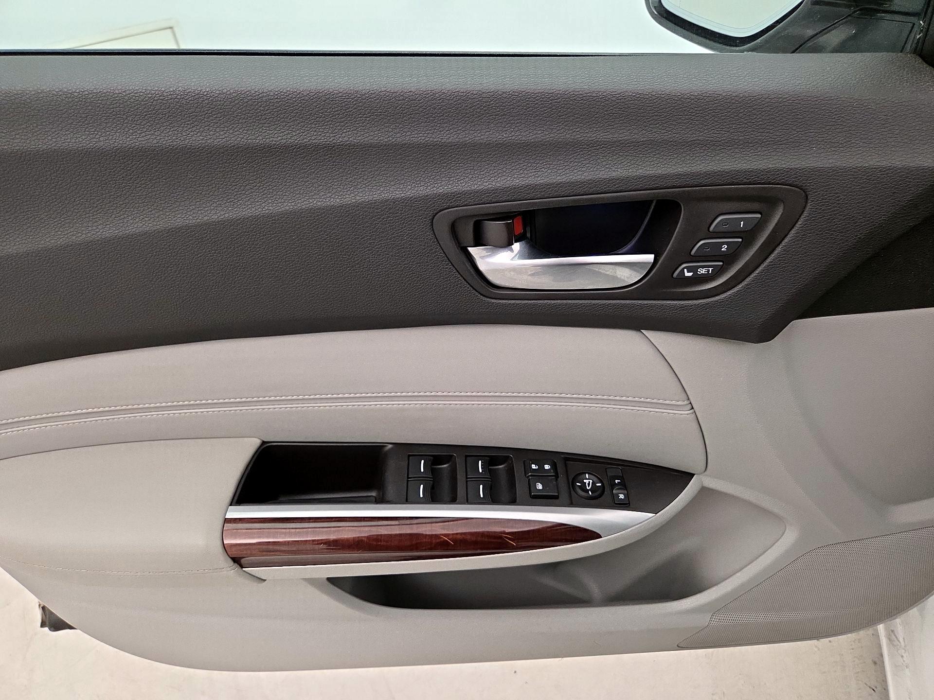 Thumbnail: 2016 Acura TLX - 12