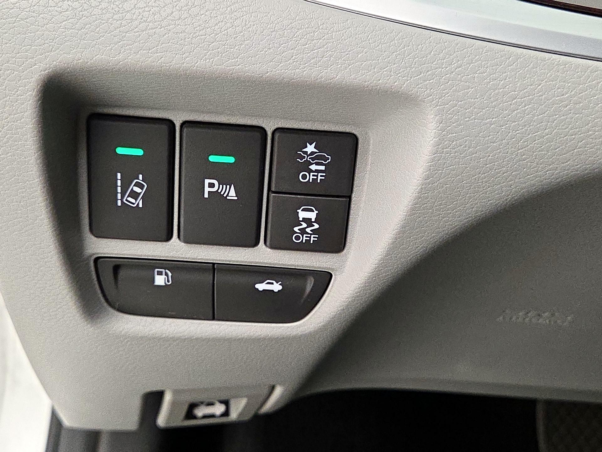 Thumbnail: 2016 Acura TLX - 13