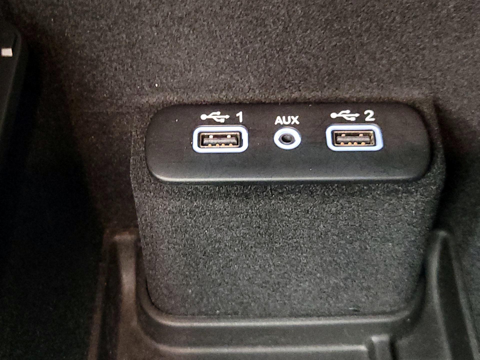 Thumbnail: 2021 Dodge Charger - 18