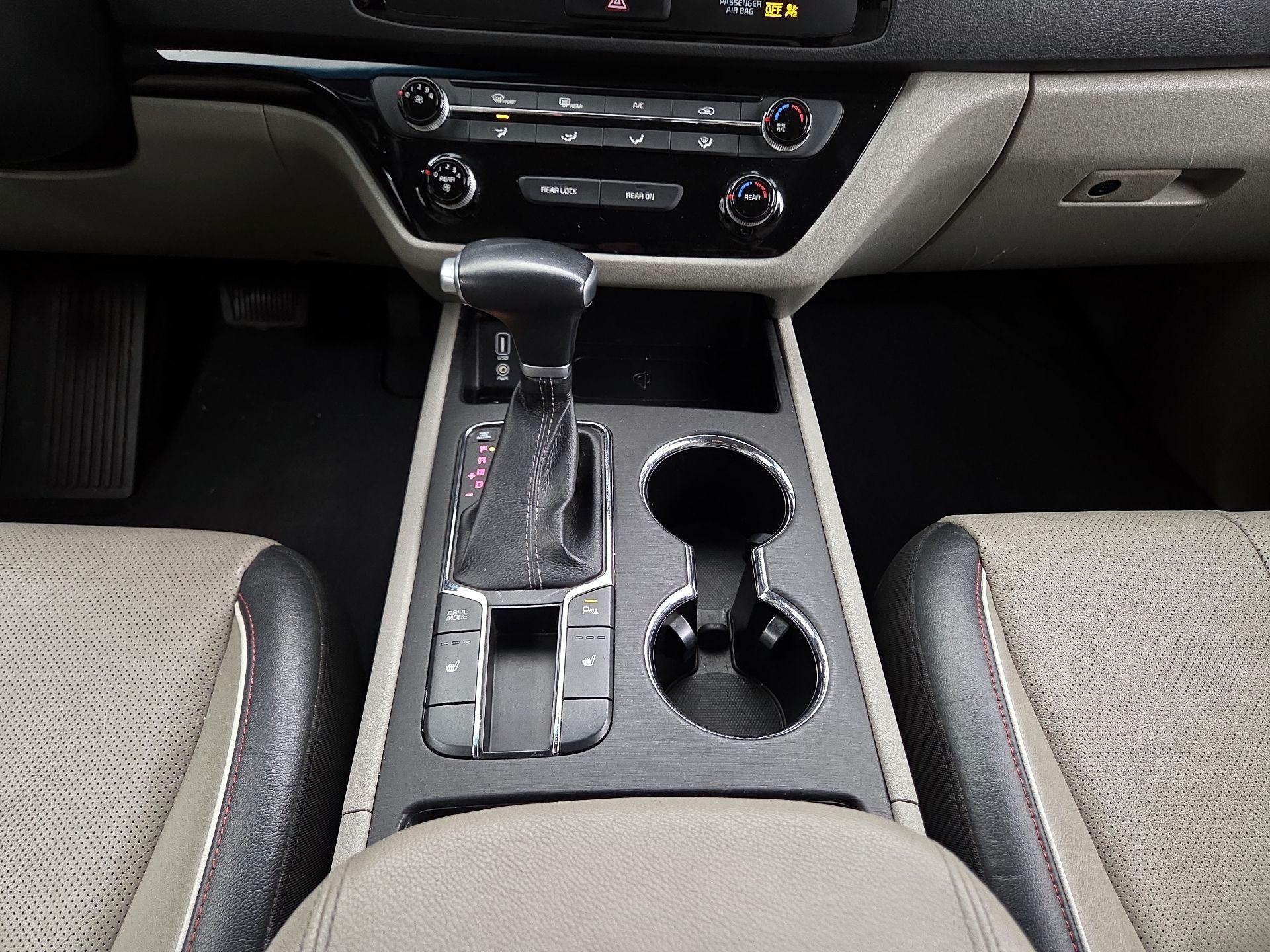 Thumbnail: 2020 Kia Sedona - 17